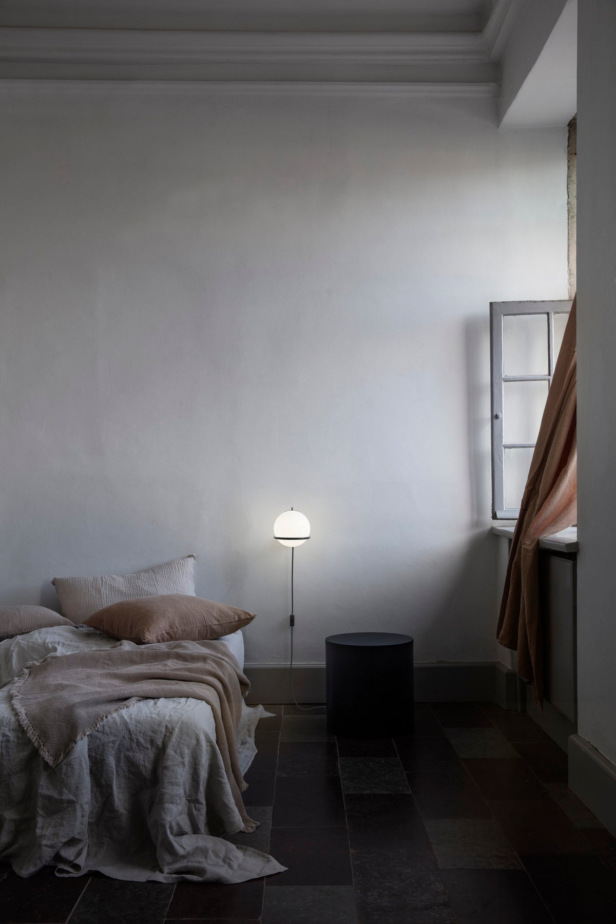 Model 238/2 Wall Light by Astep, photo 3 from the maker