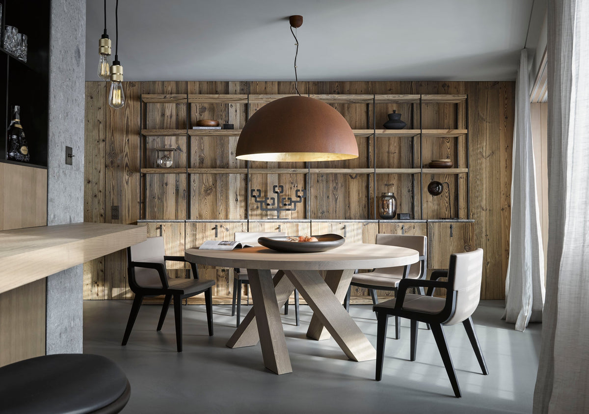 Mammalampa The Queen – 90 cm pendant in a Bernd Gruber interior, Austria