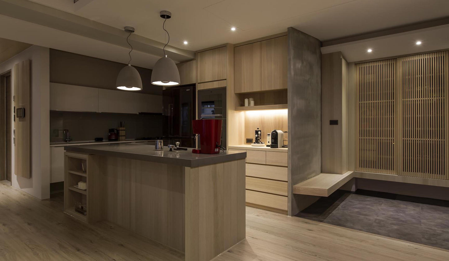 Seed Design Castle Pendant Large Sq 7133Cp