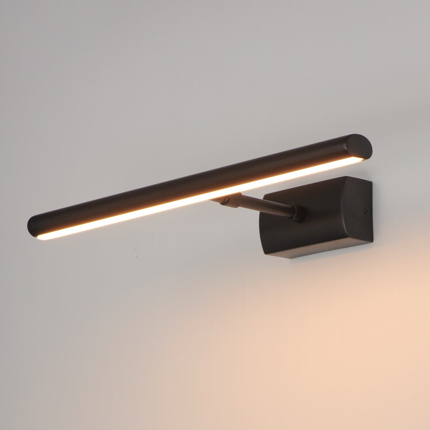Rubelle 18.5" LED Picture Light Black by ET2