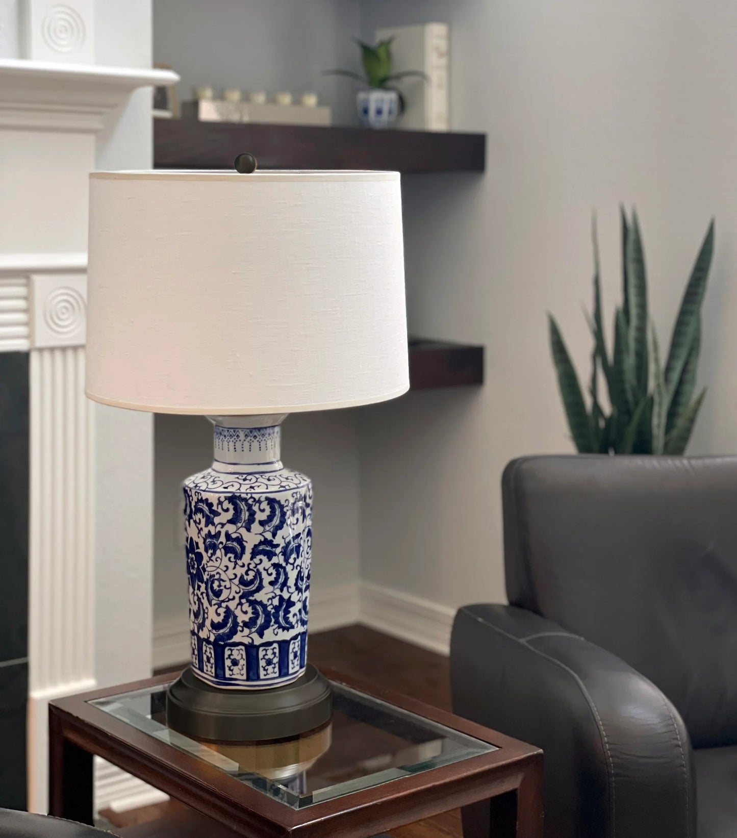 Elegant Chinese-Inspired Lamp | Hospitality Portable Table Lamp