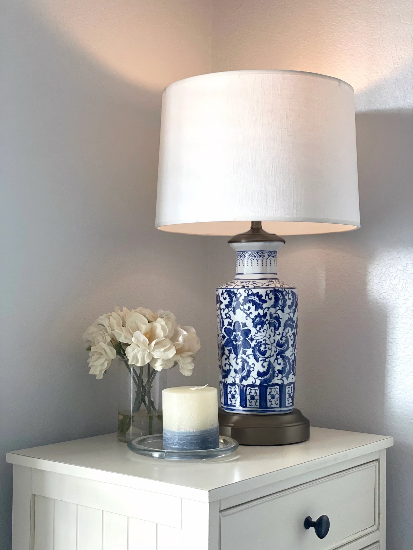 Chic Porcelain Table Light | Portable Lamp