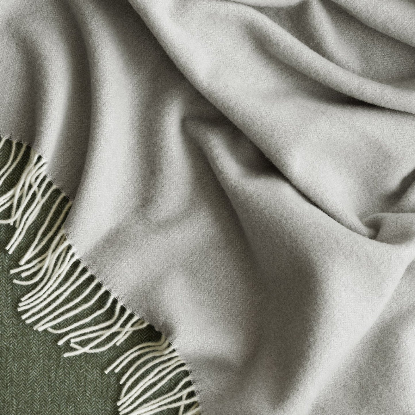 blomus Finho Merino Wool Throw Dark Olive