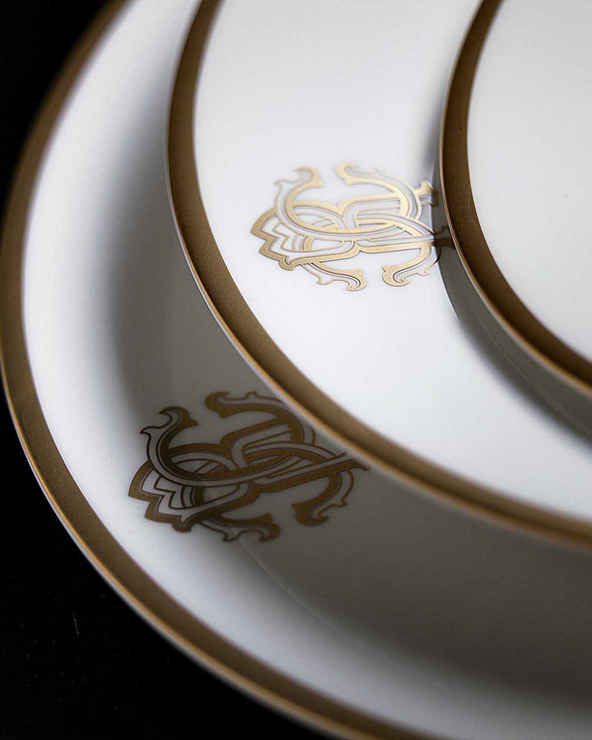 Roberto Cavalli Home Silk Gold oval dish – photo 3