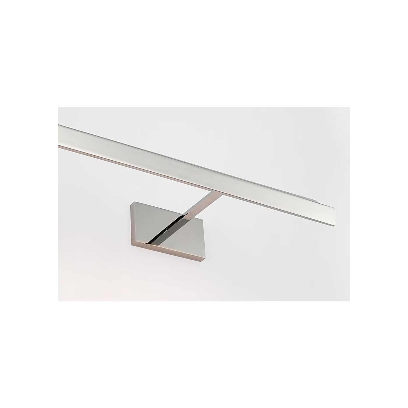 polished nickel finish picture light with warm 2700K LED for artwork lighting