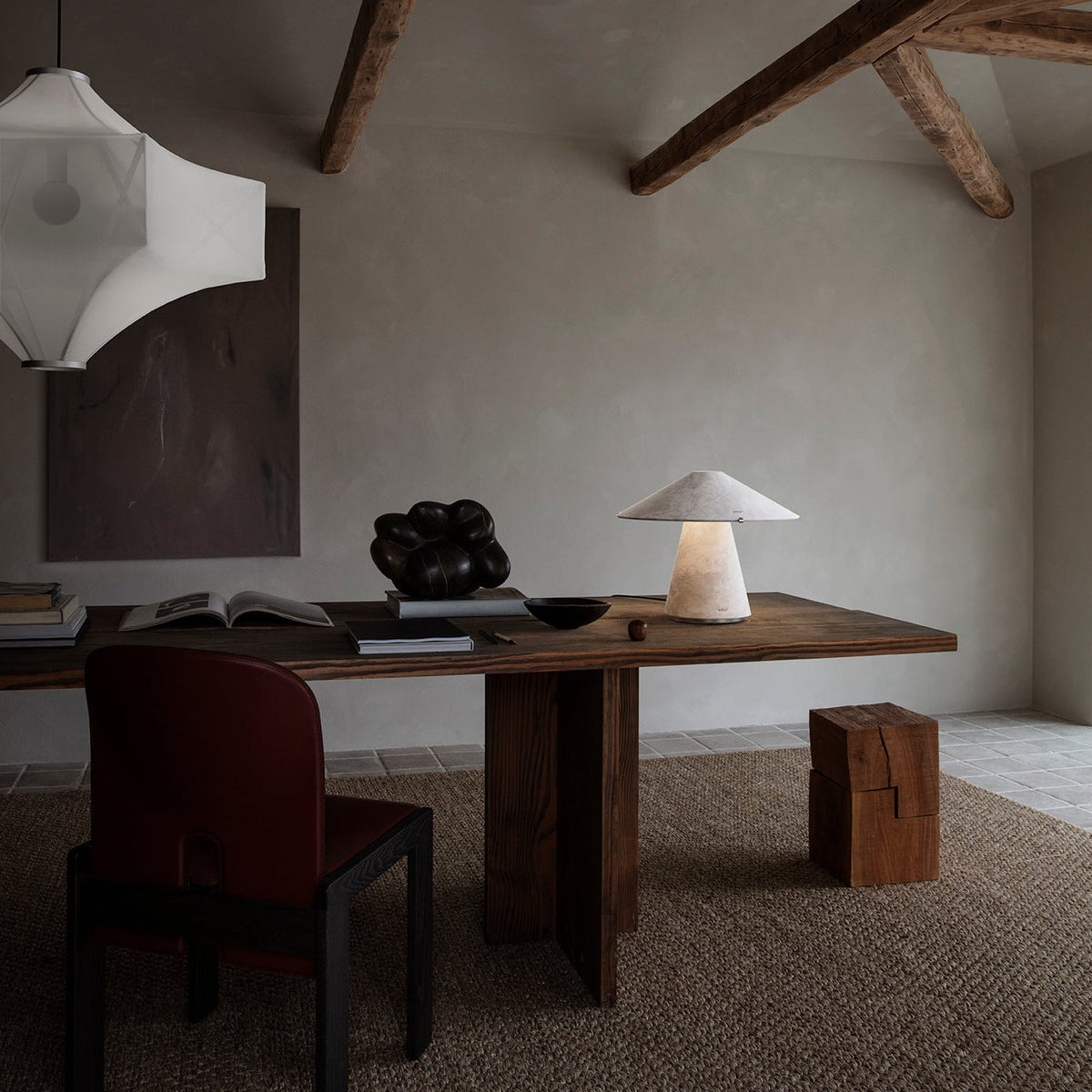 Upglas T1 by Astep — white version on a desk