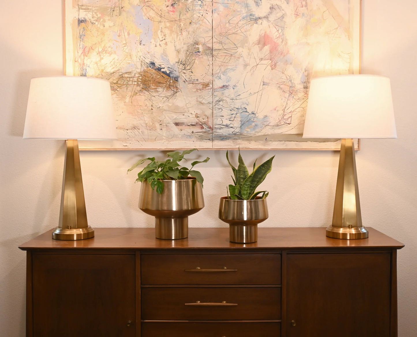 Indoor Battery-Powered Table Lamp