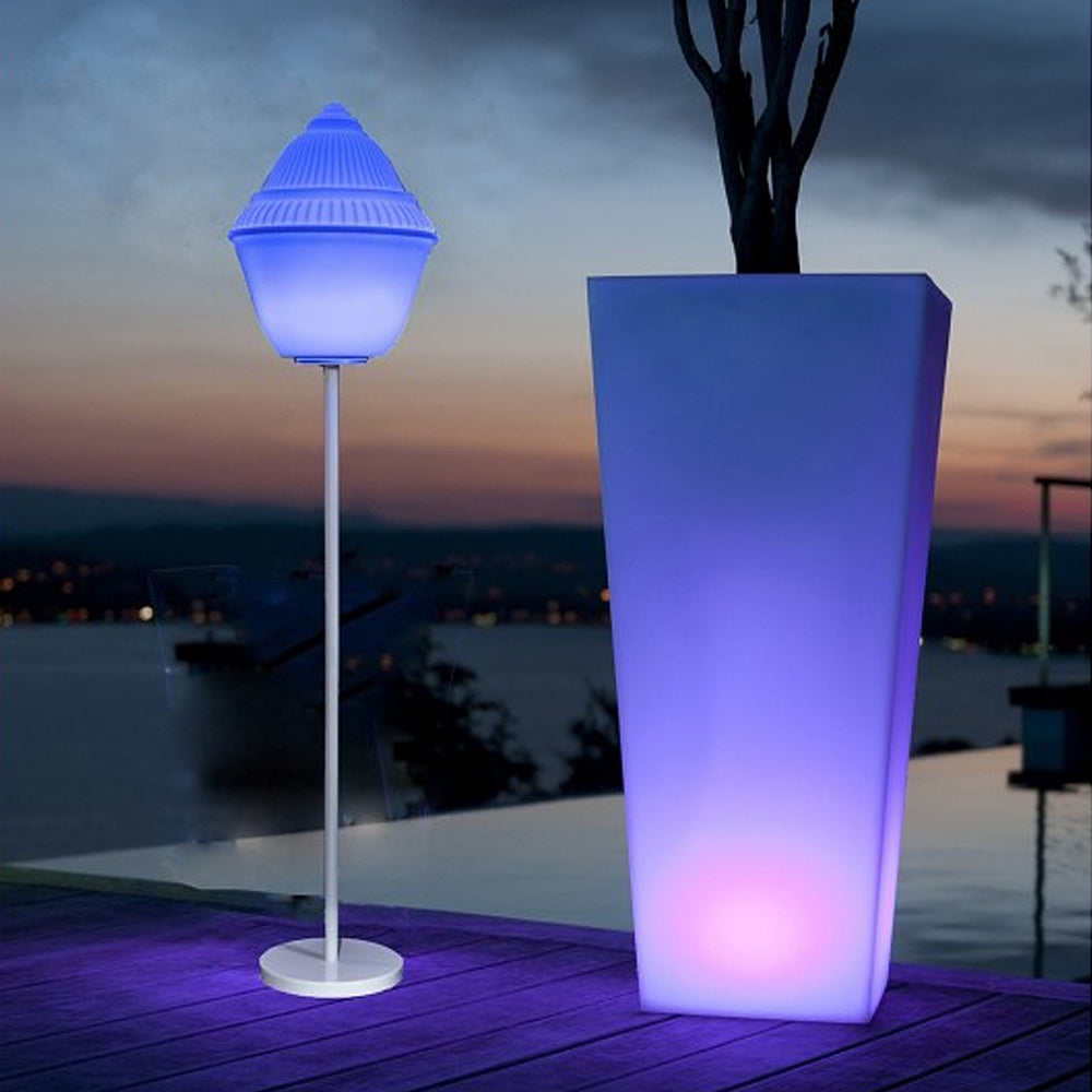 Smart and Green Light Stand LED