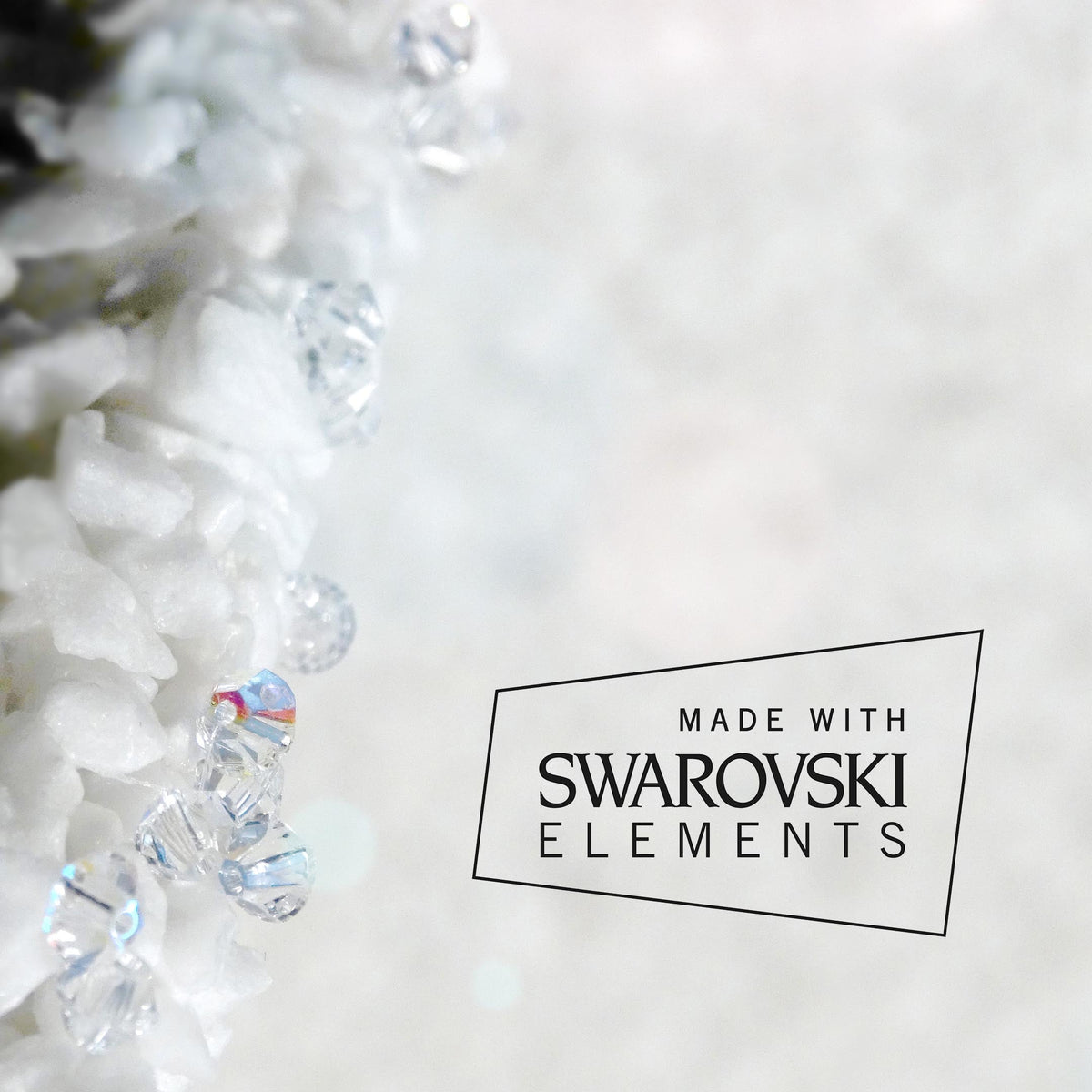 Mammalampa The Duchess – close-up of the white marble with Swarovski crystals