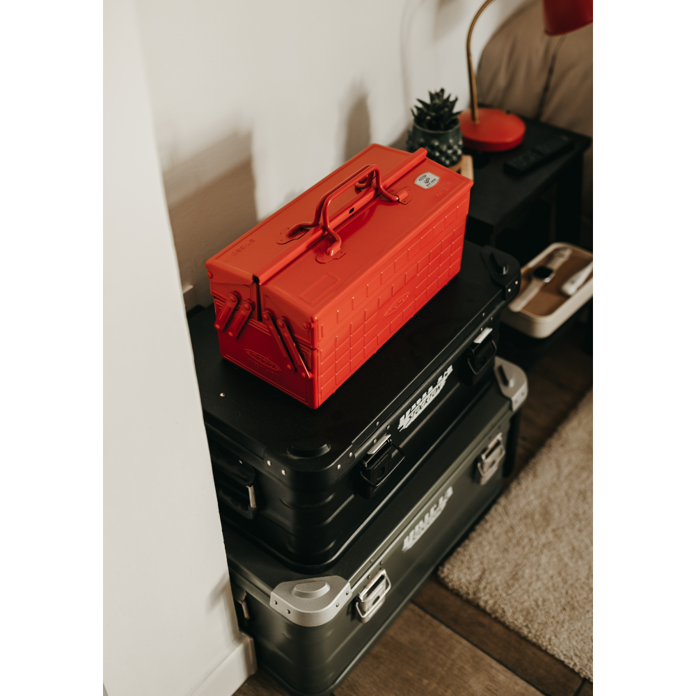 Toyo Steel ST-350 Two-Level Cantilever Toolbox – Red in use