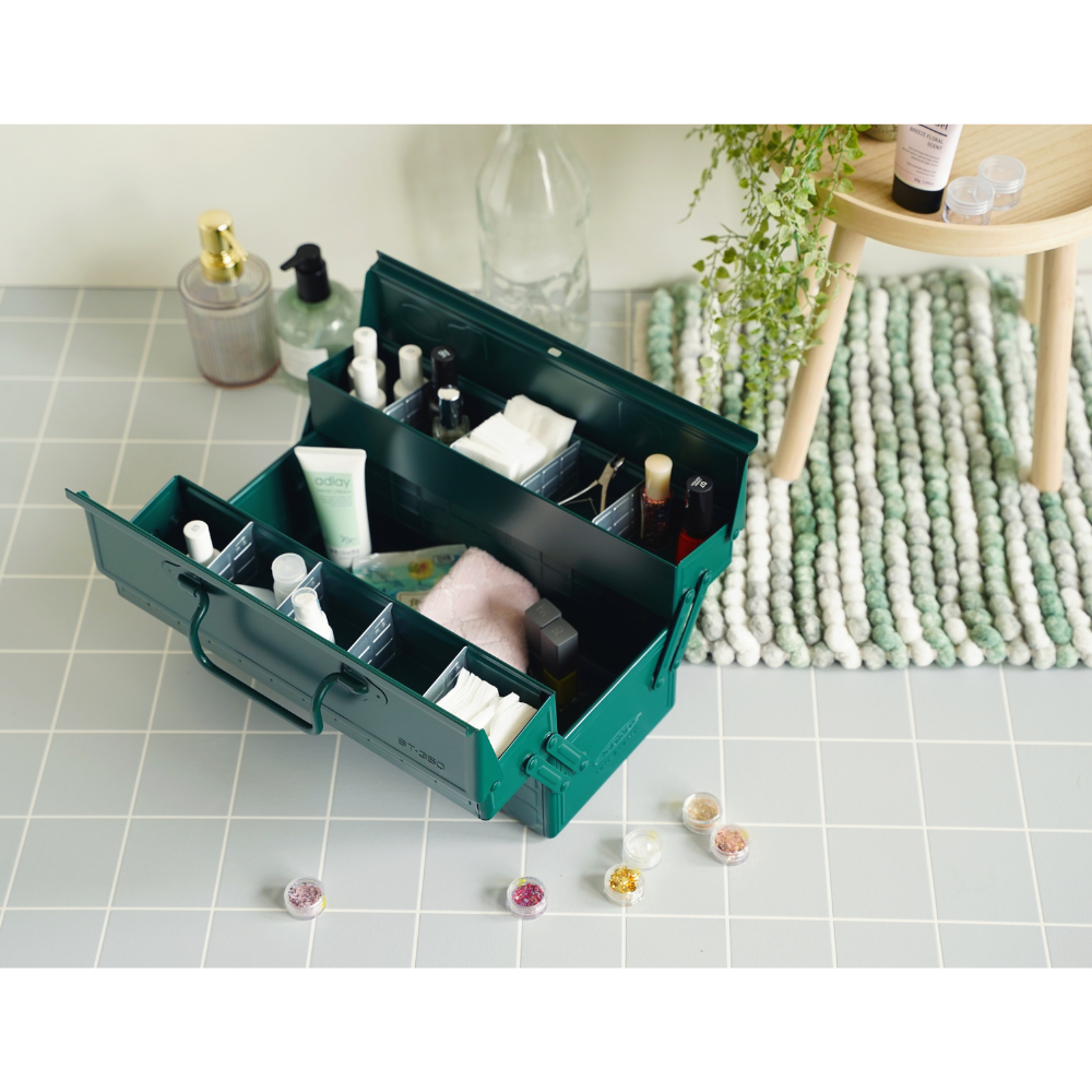 Toyo Steel ST-350 Two-Level Cantilever Toolbox – Antique Green in use