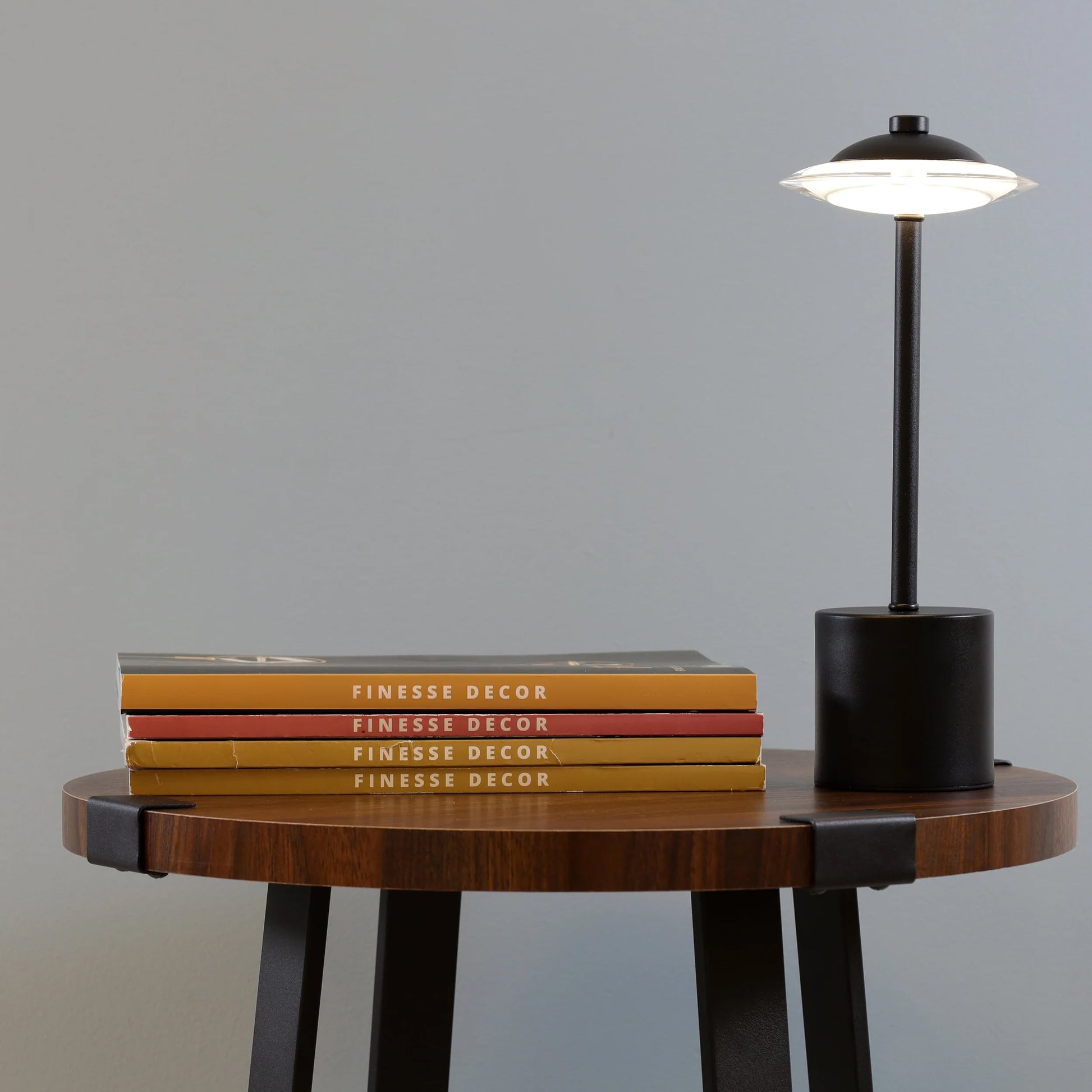 Glow Spaceship Rechargeable Table Lamp - Finesse Decor PT-09154-MB