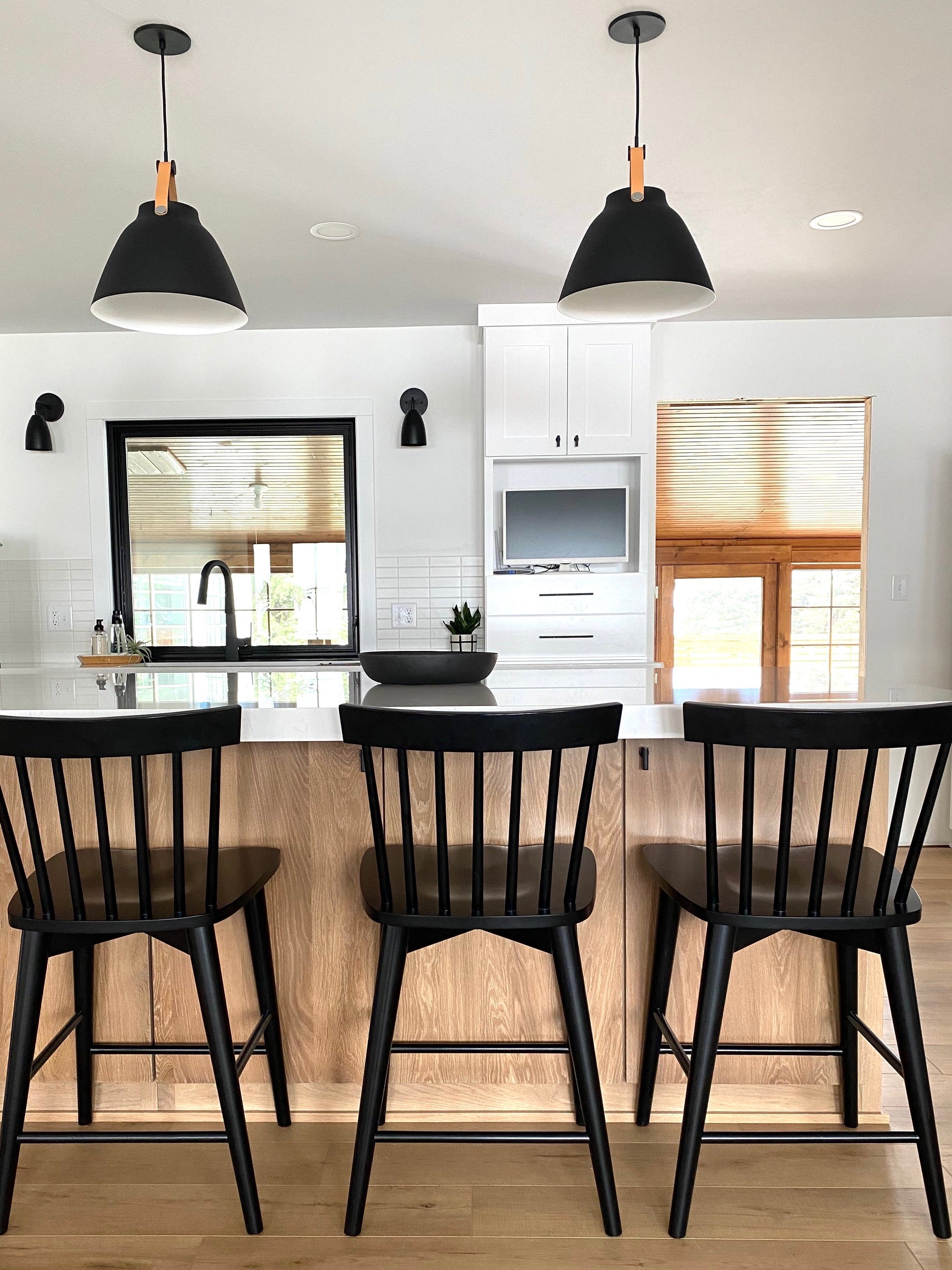 Nordic Pendant Tan Leather/Black by Maxim Lighting