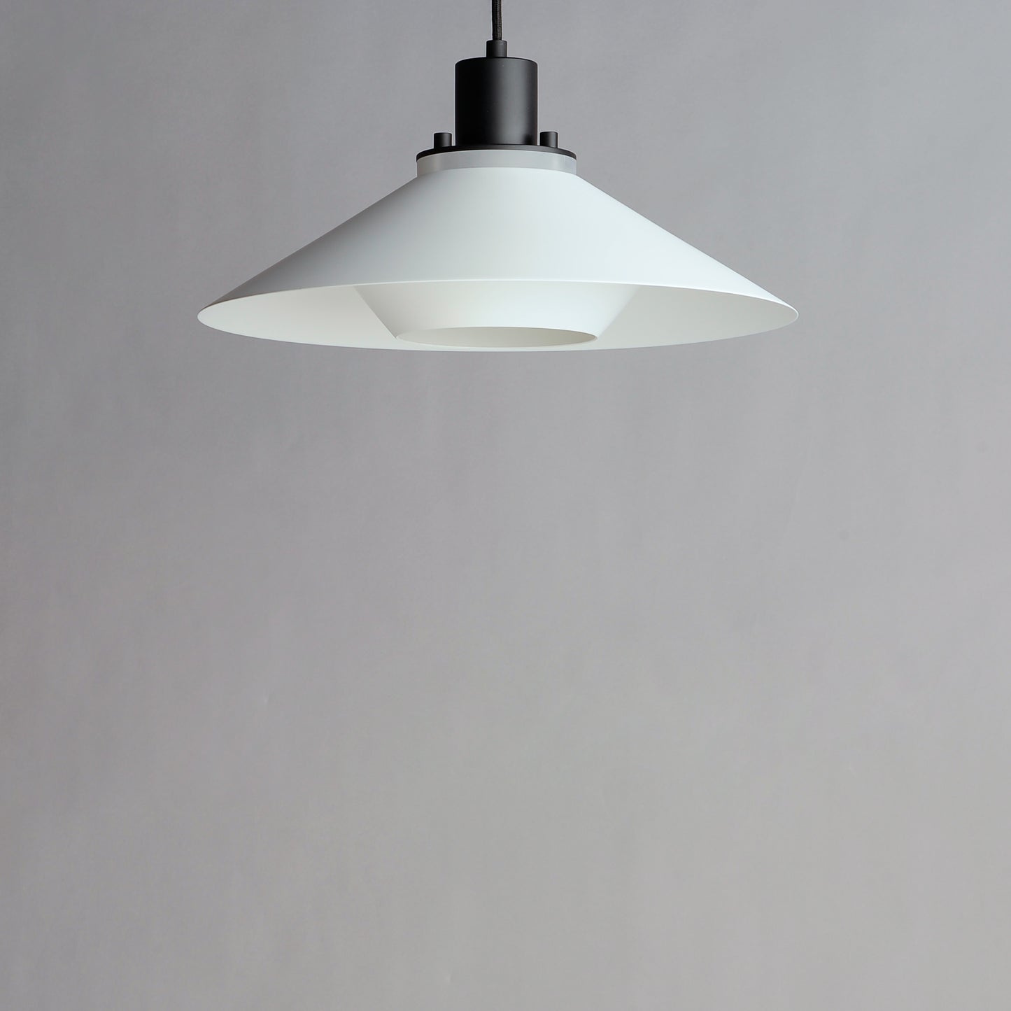 Oslo 15.75" Medium Pendant Black/White by Maxim Lighting