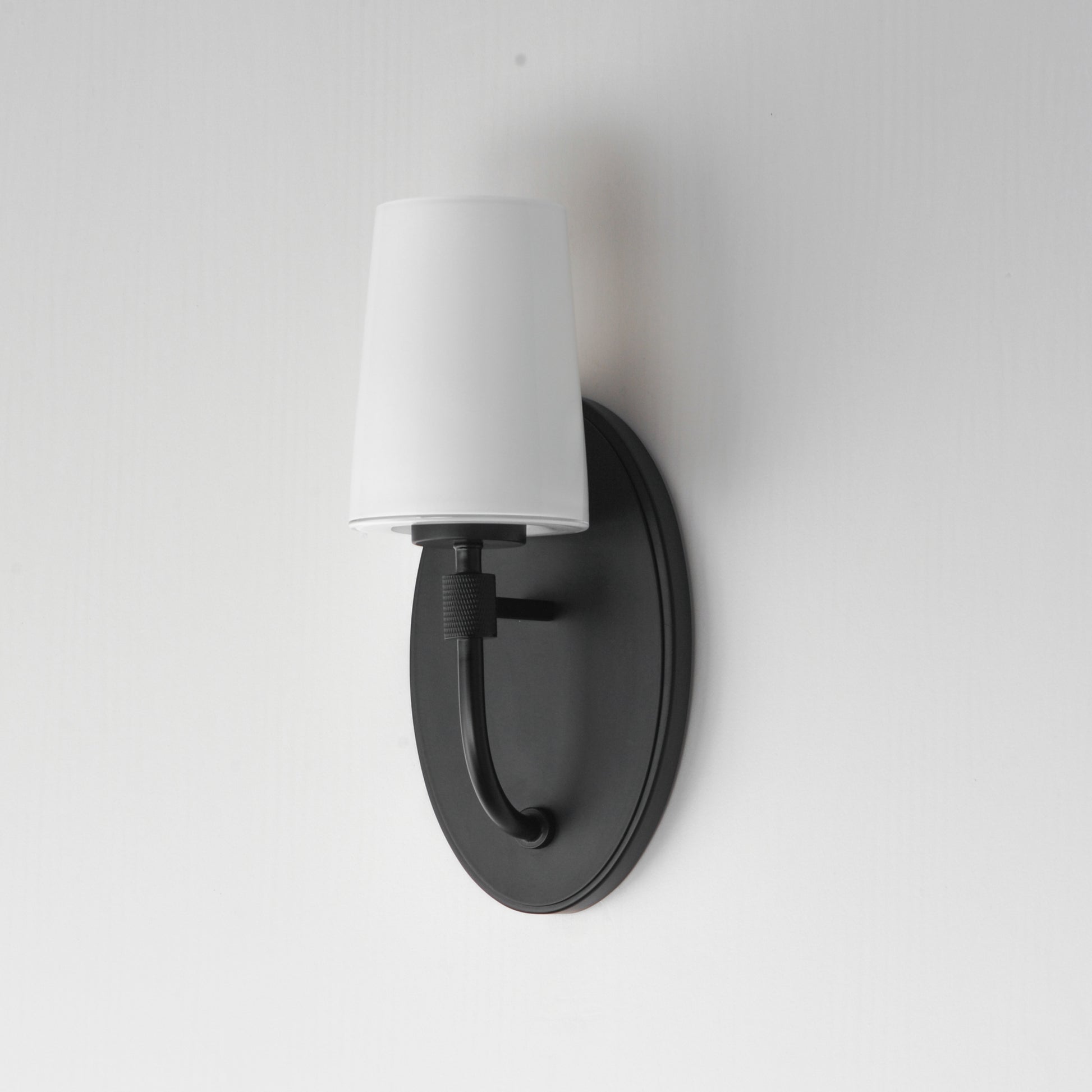 Durham Sconce Black by Maxim Lighting