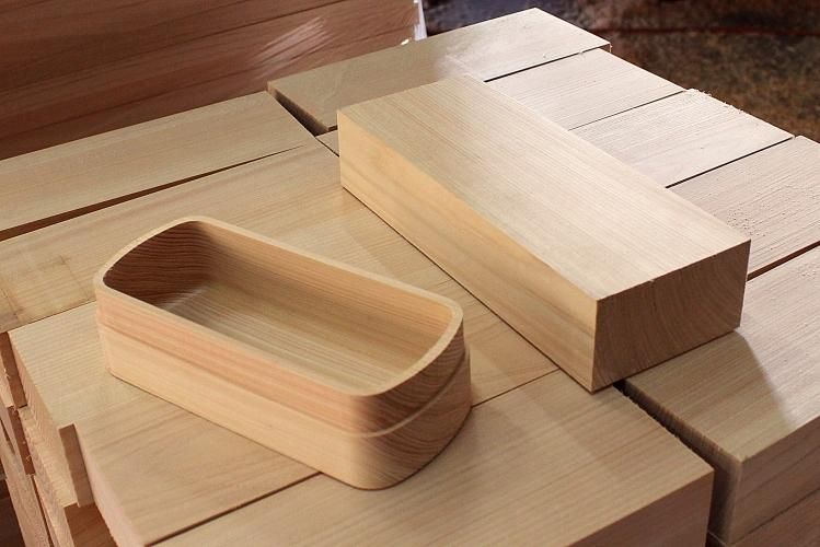 Tsunoda Seibei Kishu Hinoki Bento Box, Type S-4 – hinoki blanks in the Wakayama workshop