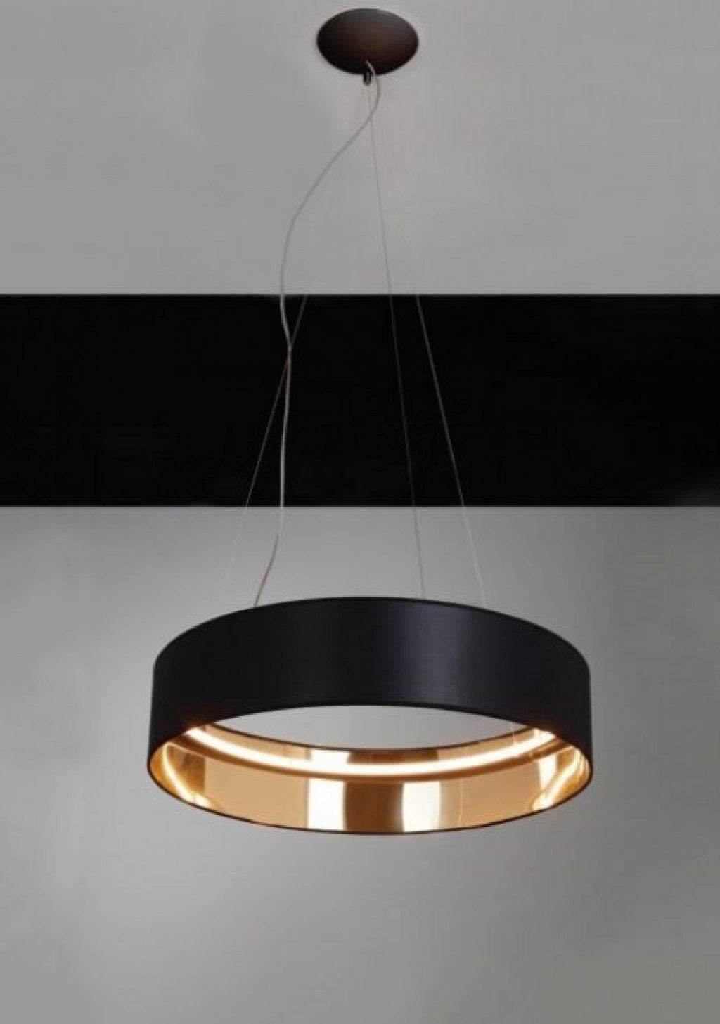 Egoluce Radar in Black / Glossy Gold Inside