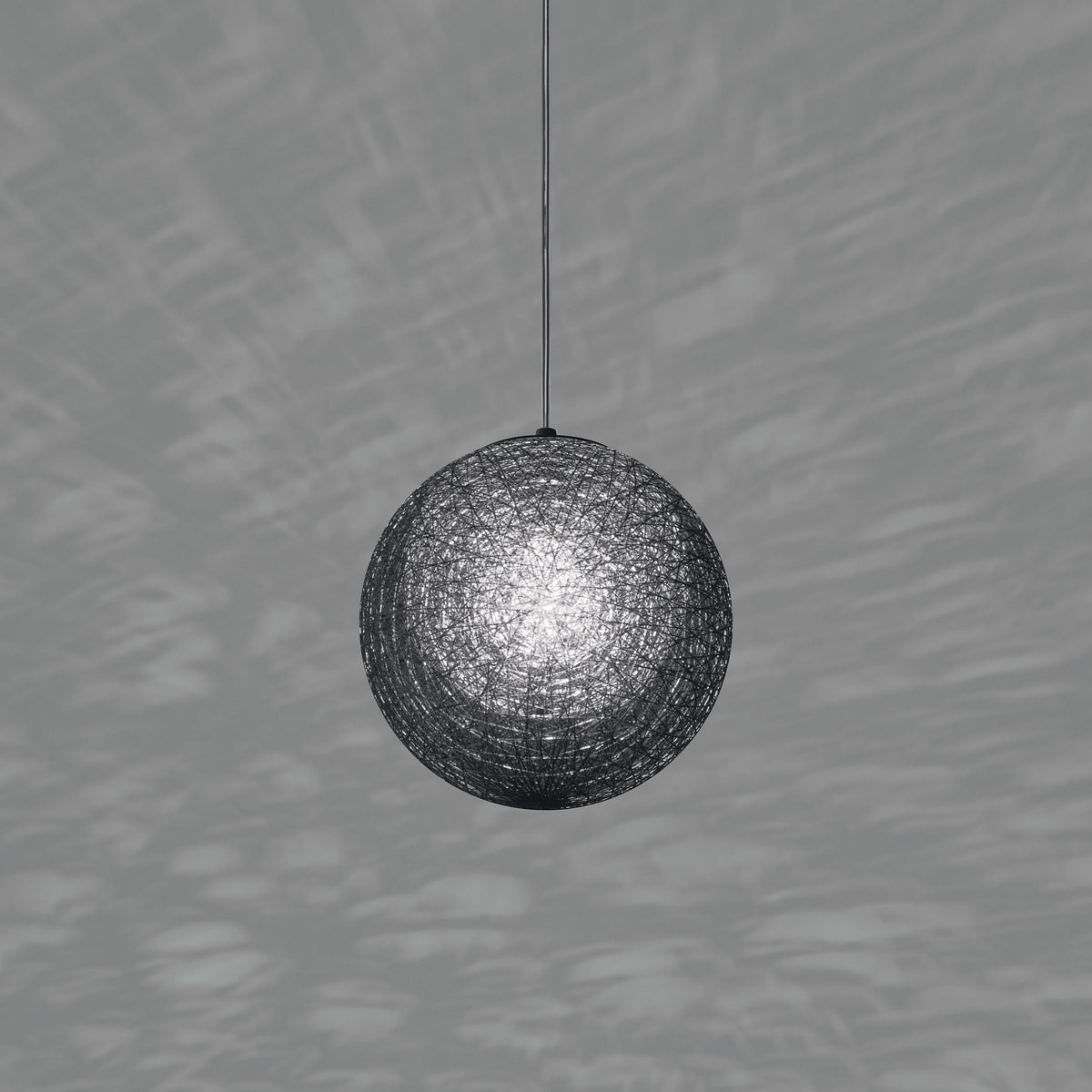 Yamagiwa Mayuhana 2 Mini Pendant Light – studio shot 1