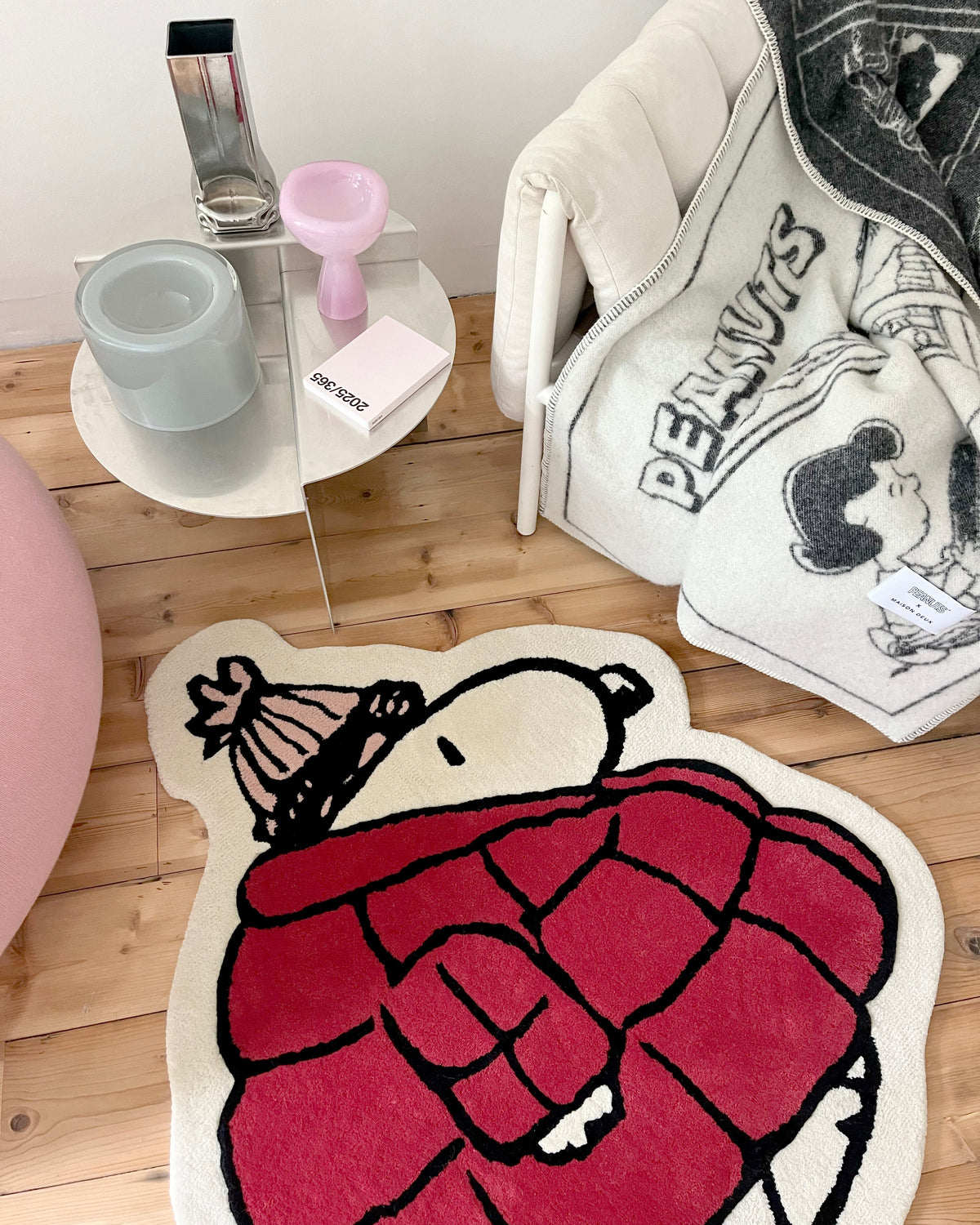 Maison Deux Peanuts Snoopy Puffer Jacket Rug in Red/Pink – main view