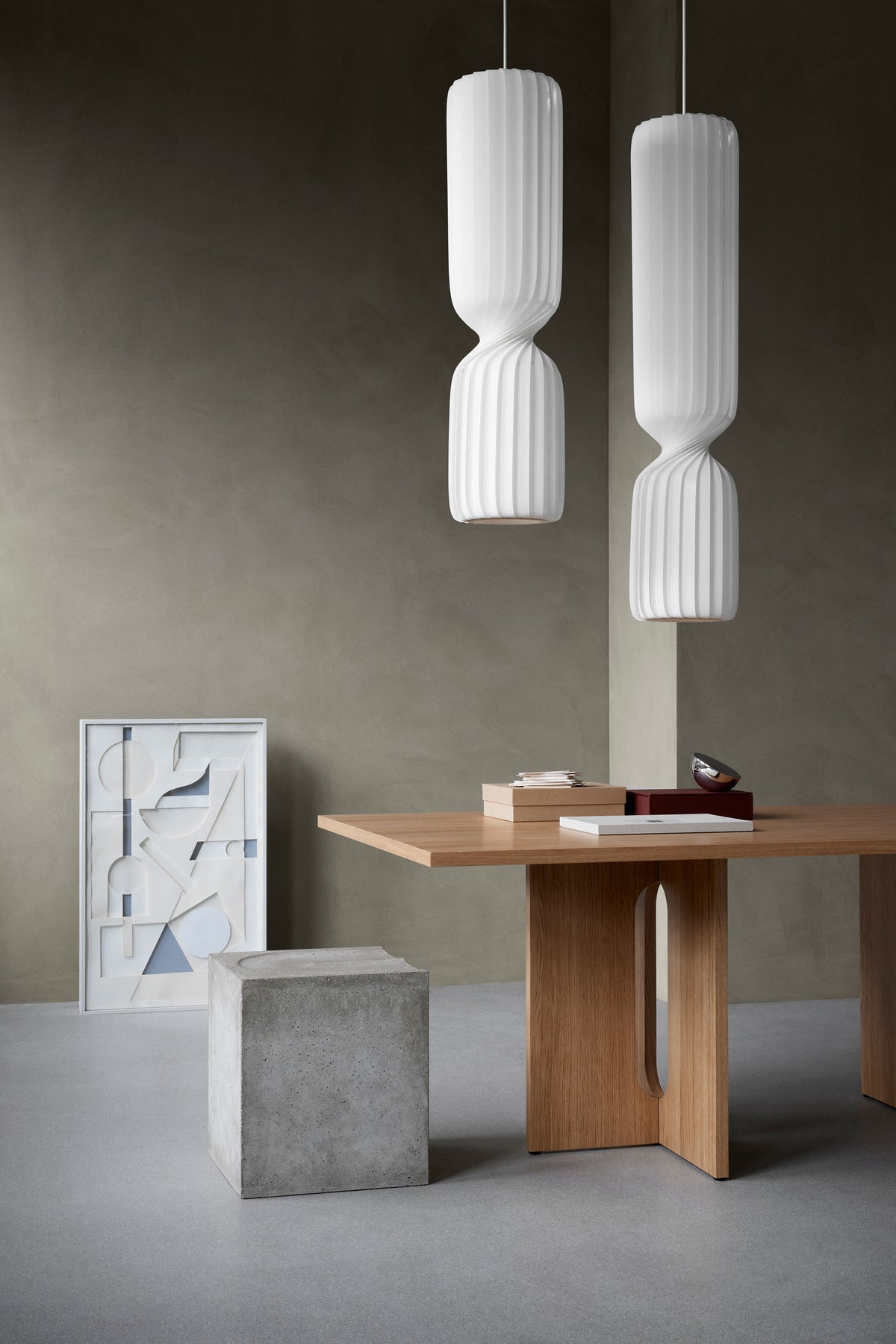 Tom Rossau TR41 pendant light – a pair at different heights, unlit