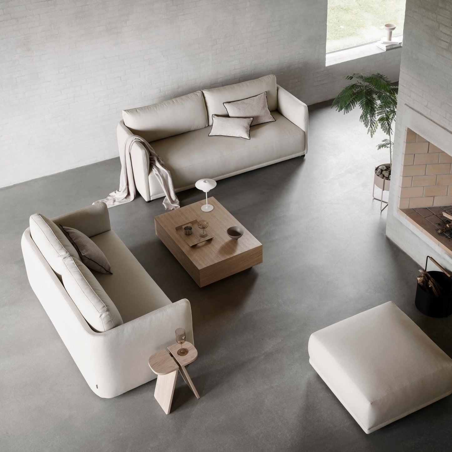 blomus Avio Oak Side Table Natural