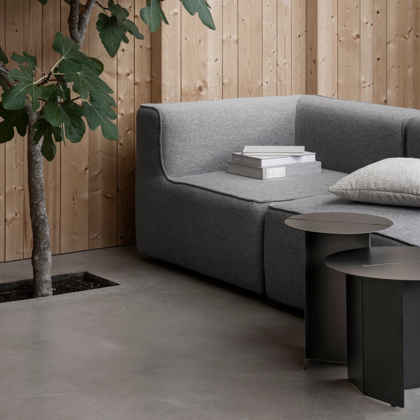 blomus Oru Steel Side Table Small 13.8" Diameter, Black