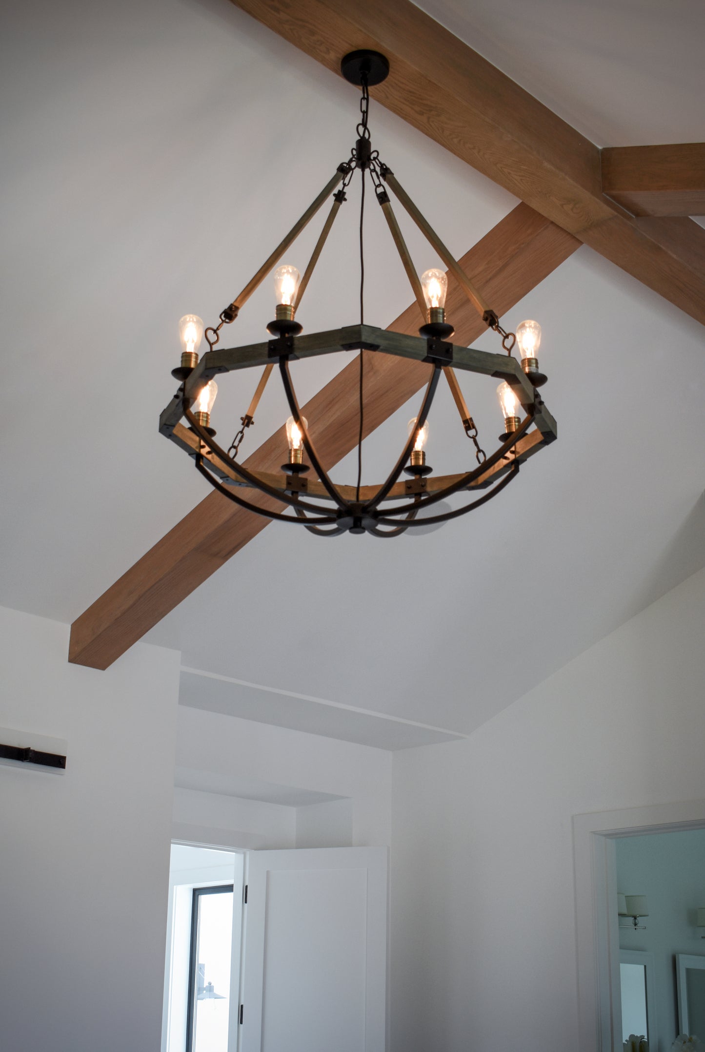 Lodge 8-Light Chandelier Weathered Oak/Bronze by Maxim Lighting