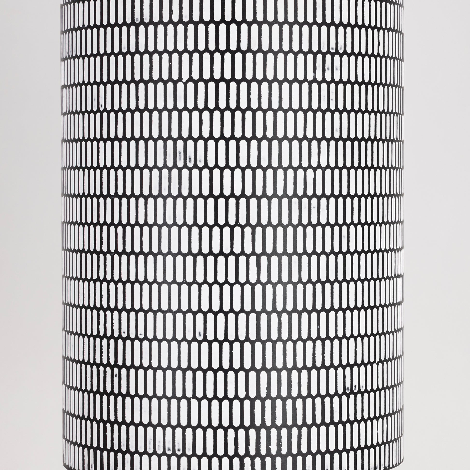 Shaka Pendant Black/White by Maxim Lighting