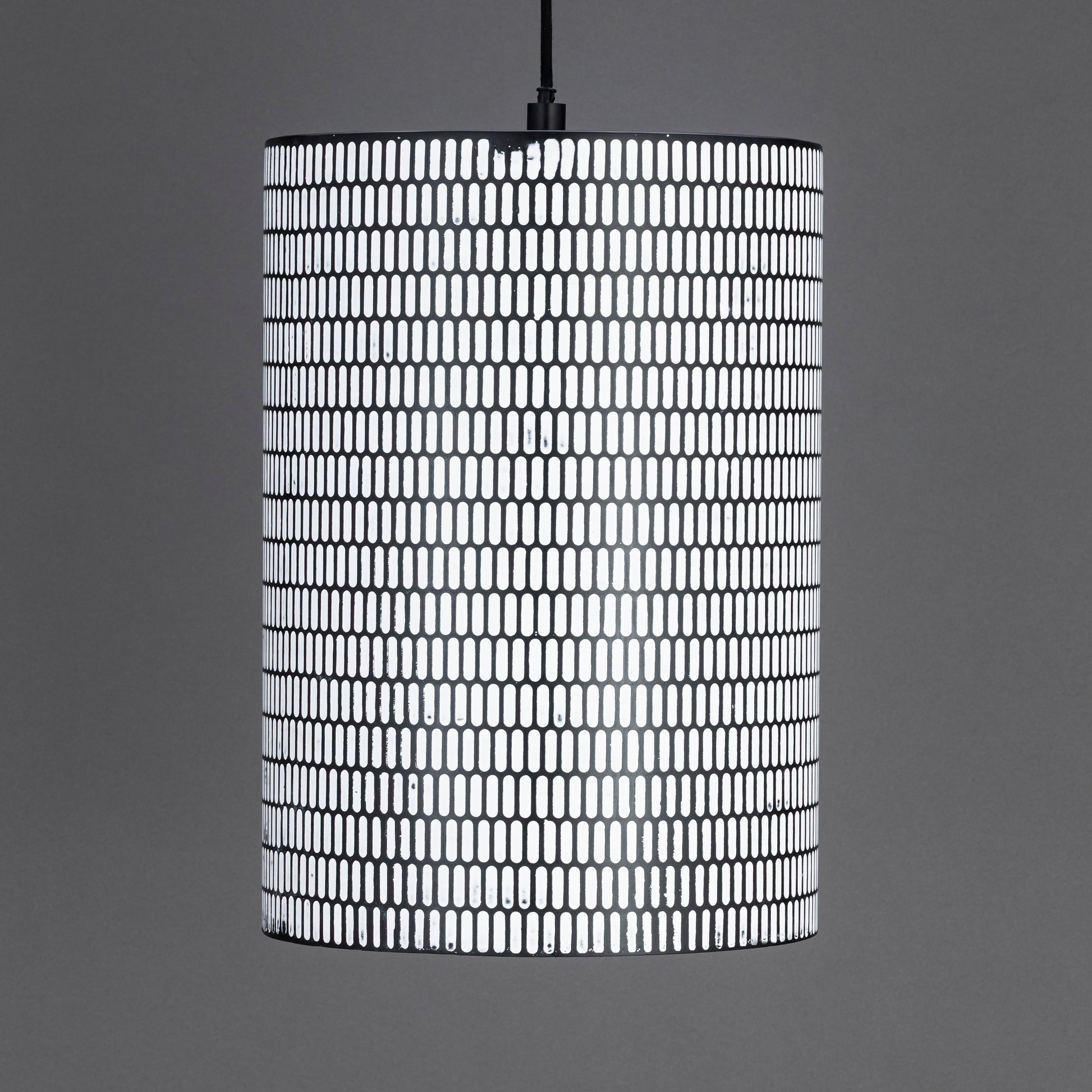 Shaka Pendant Black/White by Maxim Lighting