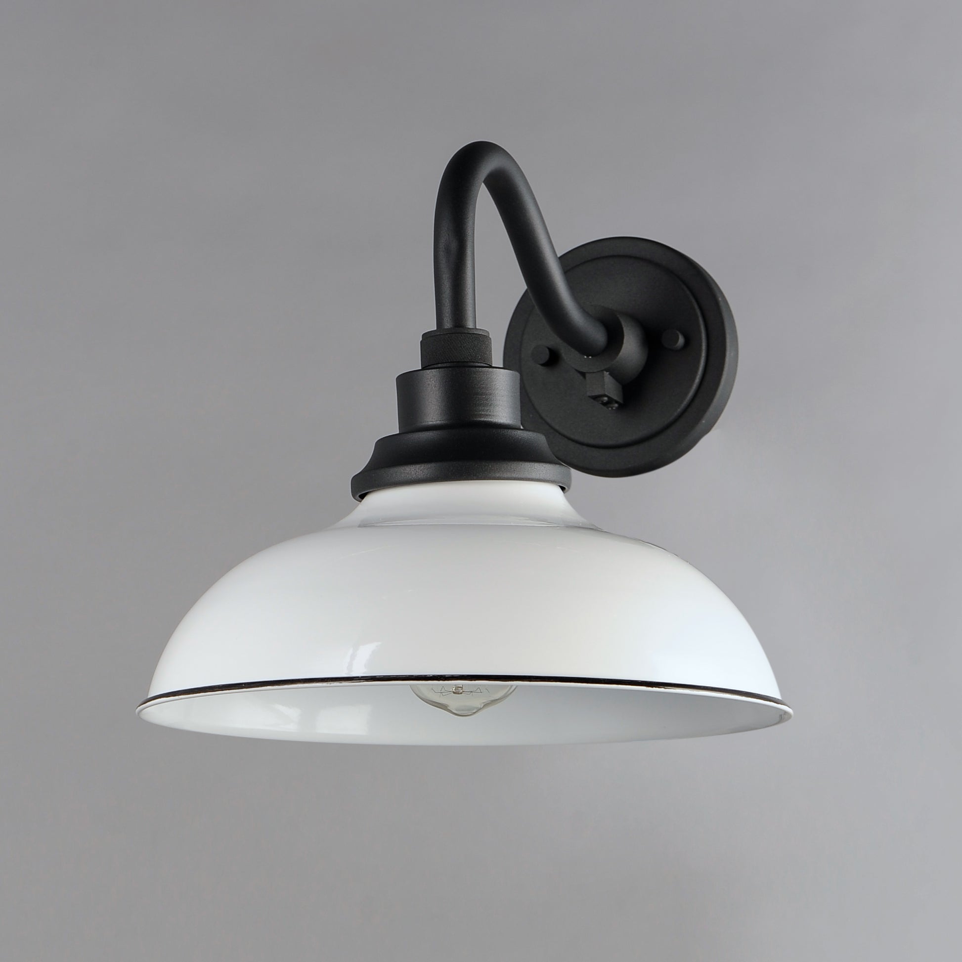 Granville Outdoor Wall Sconce White/Black by Maxim Lighting