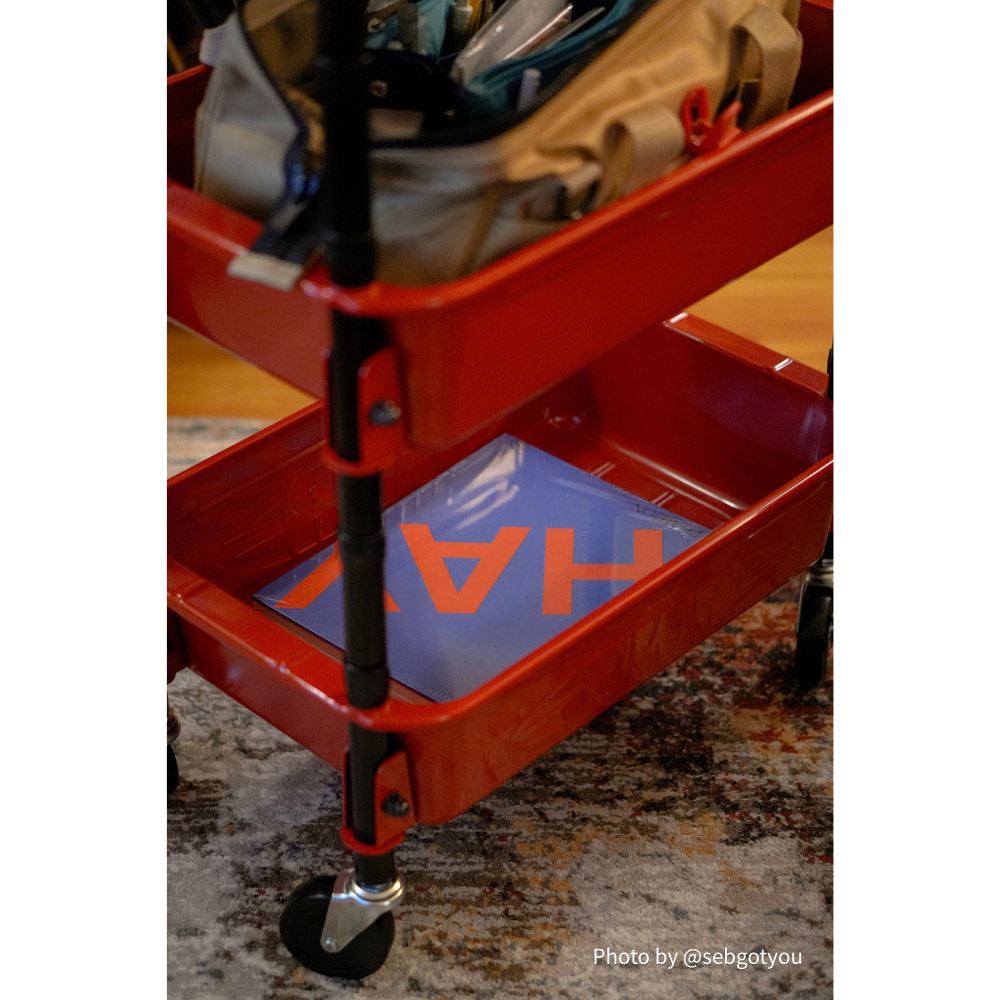 Toyo Steel TWR-4 Three-Tier Rolling Steel Cart – Red, top tray close-up
