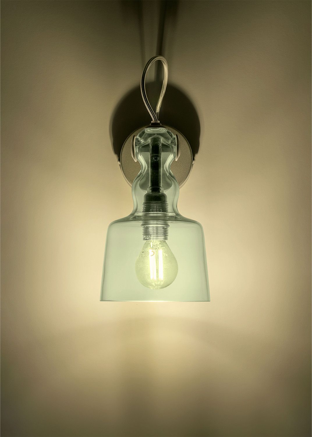 Produzione Privata Acquaparete in green glass – wall light by Michele De Lucchi, photo 11