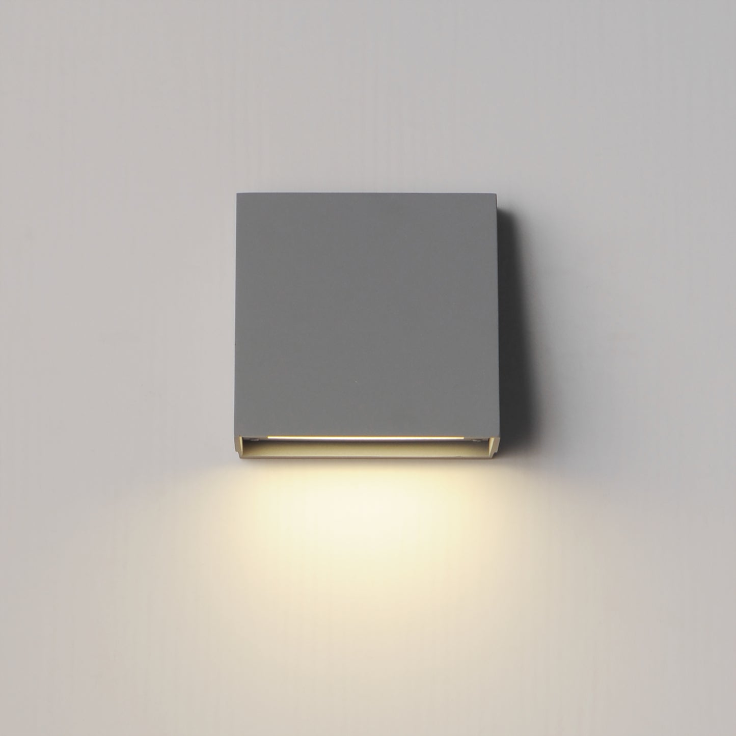 Pathfinder LED Outdoor Wall Sconce 5CCT Silver by Maxim Lighting