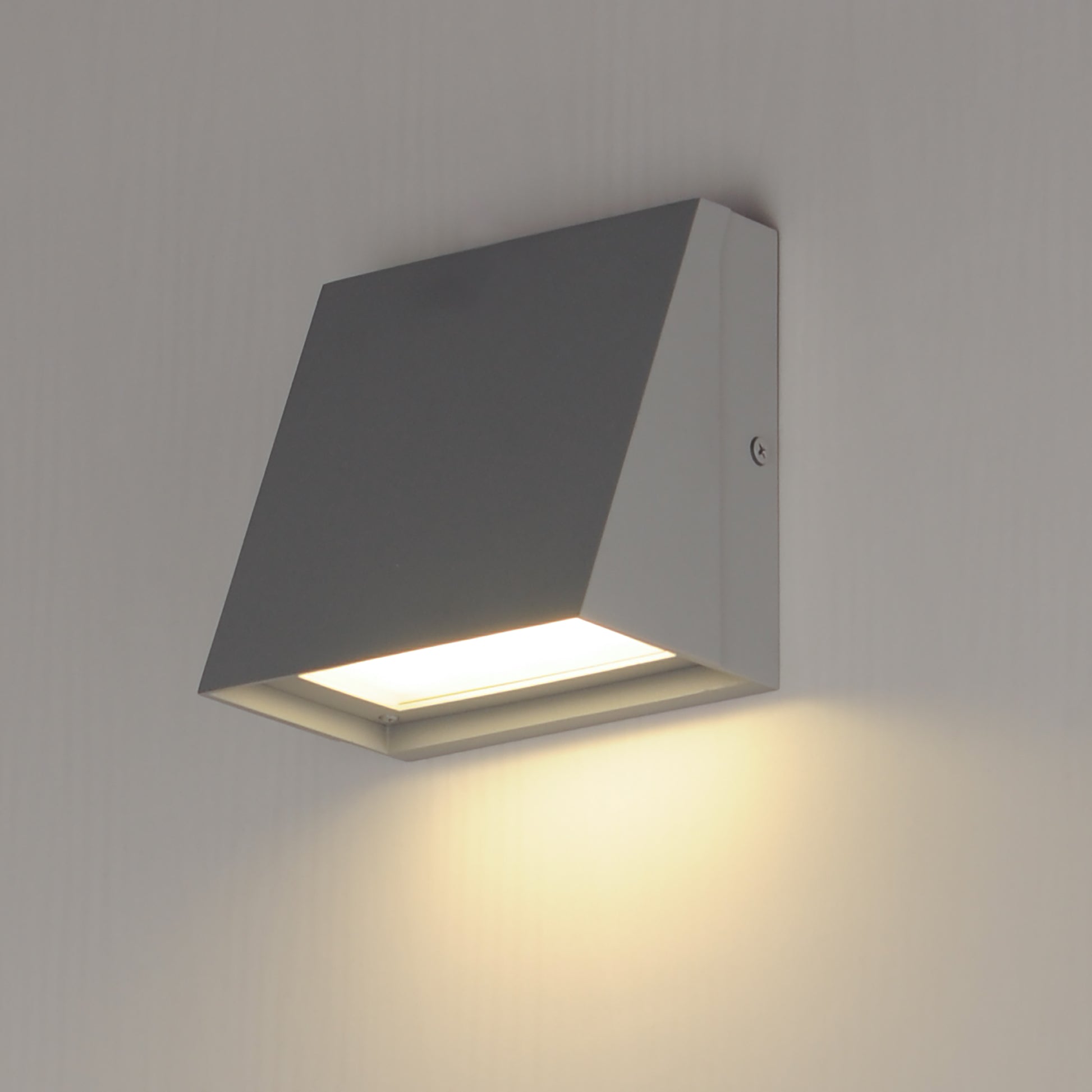 Pathfinder LED Outdoor Wall Sconce 5CCT Silver by Maxim Lighting