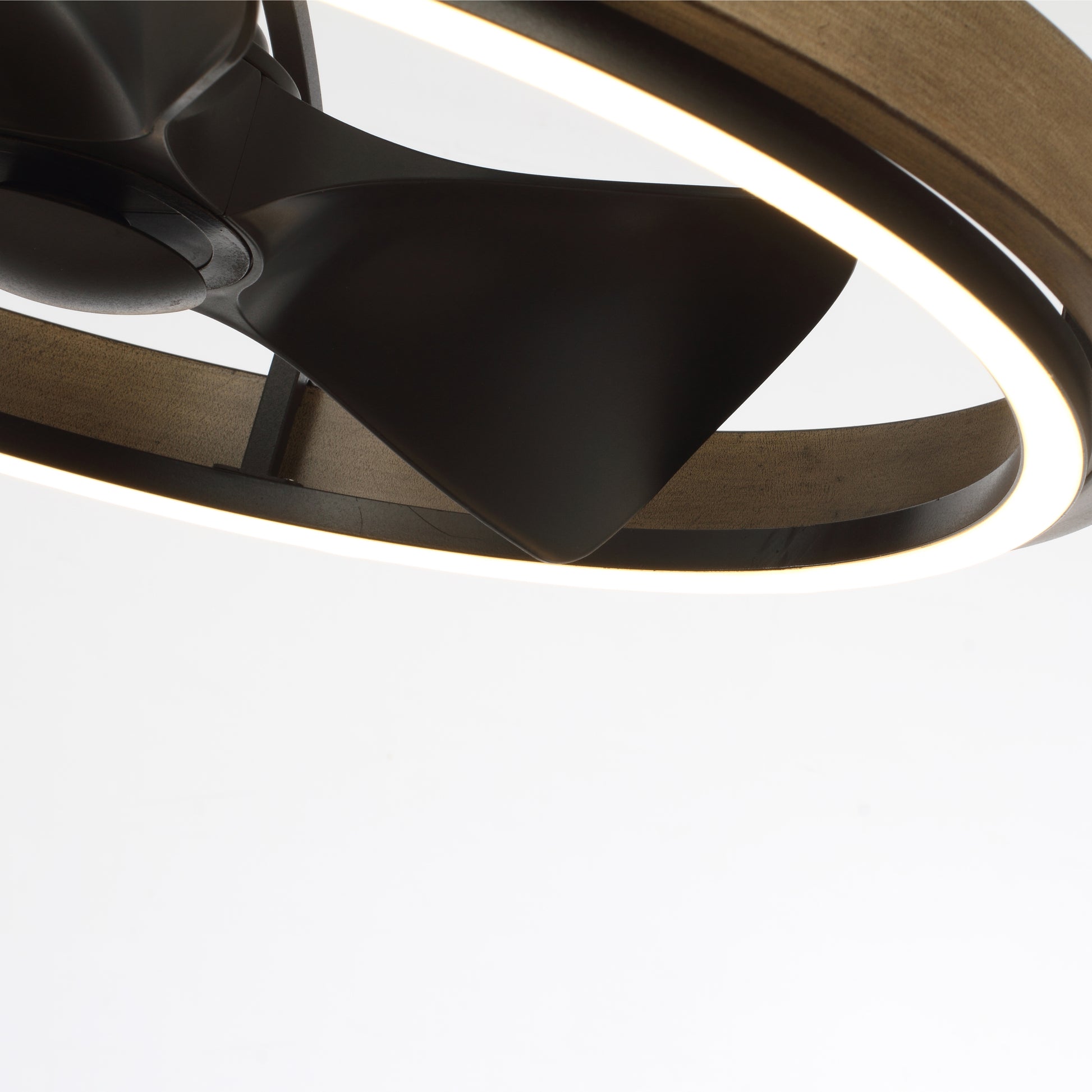 Teton 36.25" LED Fandelight Driftwood/Black by Maxim Lighting