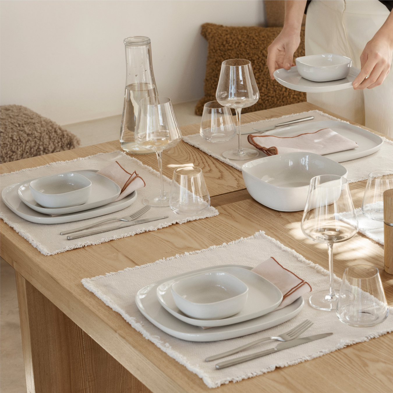 Vahlo Stoneware Shallow Serving Bowl Blomus 64768