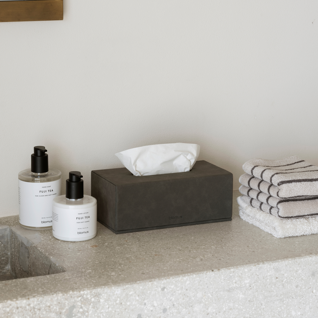 Sahla Faux Suede Tissue Box Blomus 68316