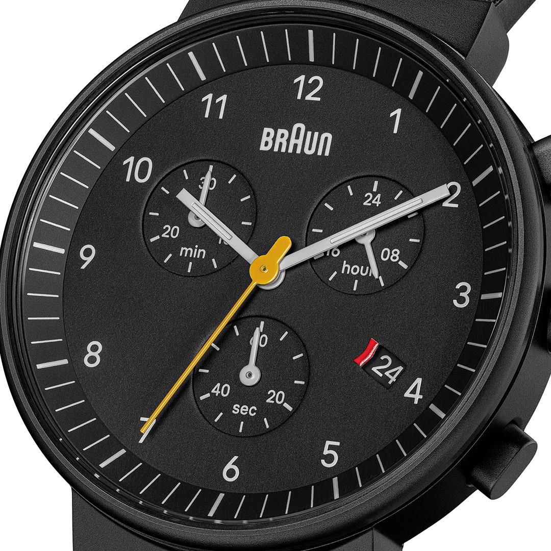 Braun BN0035 Classic Chronograph – All Black – dial close-up