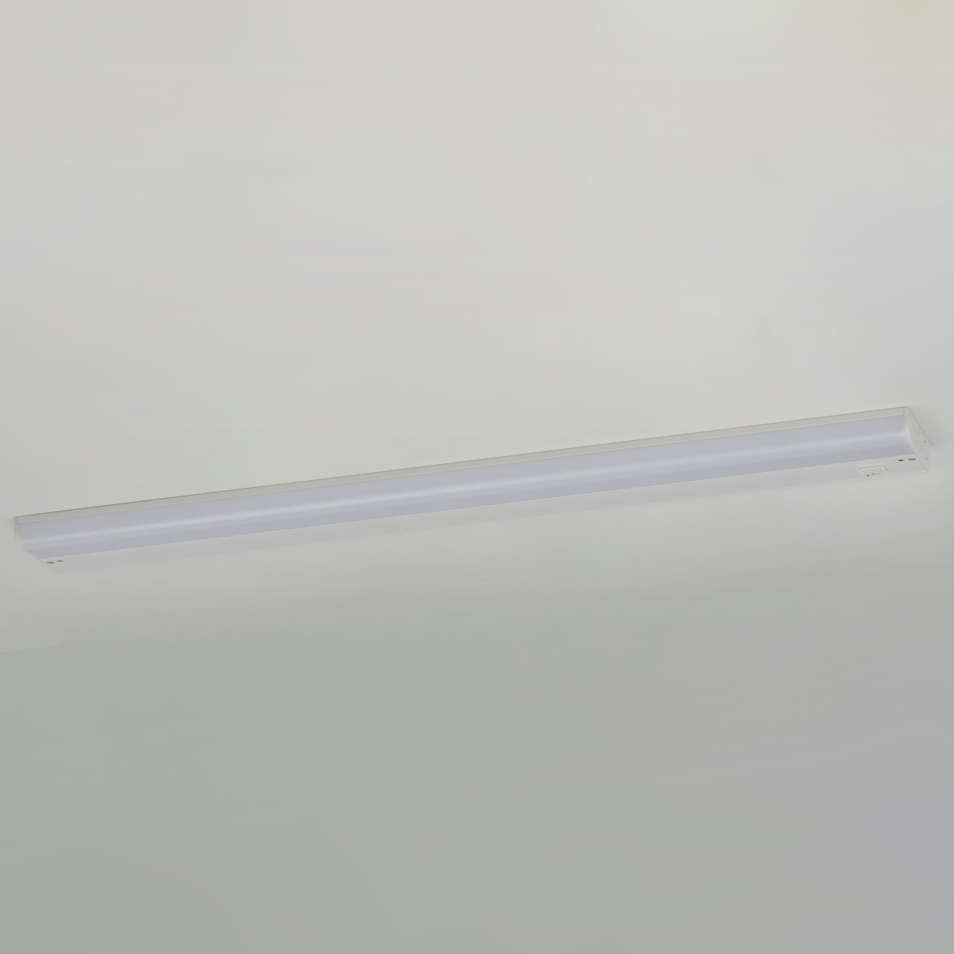 CounterMax 1K 30" LED Under Cabinet 3000K White by Maxim Lighting