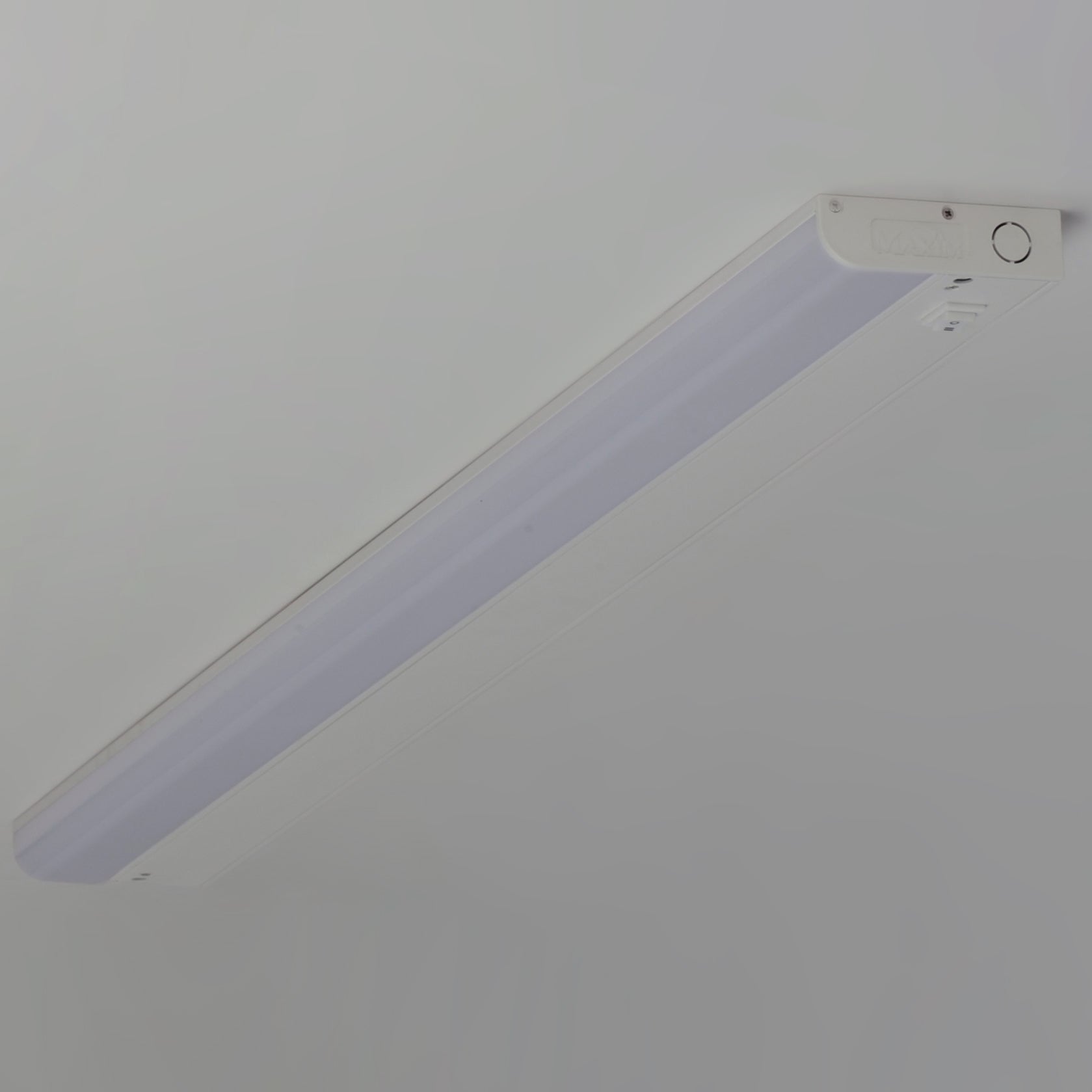 CounterMax 1K 36" LED Under Cabinet 3000K White by Maxim Lighting