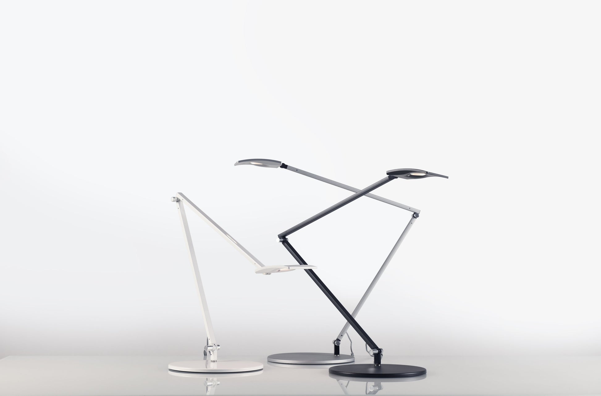 Mosso Pro Desk Lamp Usb Base Silver Ar2001 Sil Usb by Koncept Inc