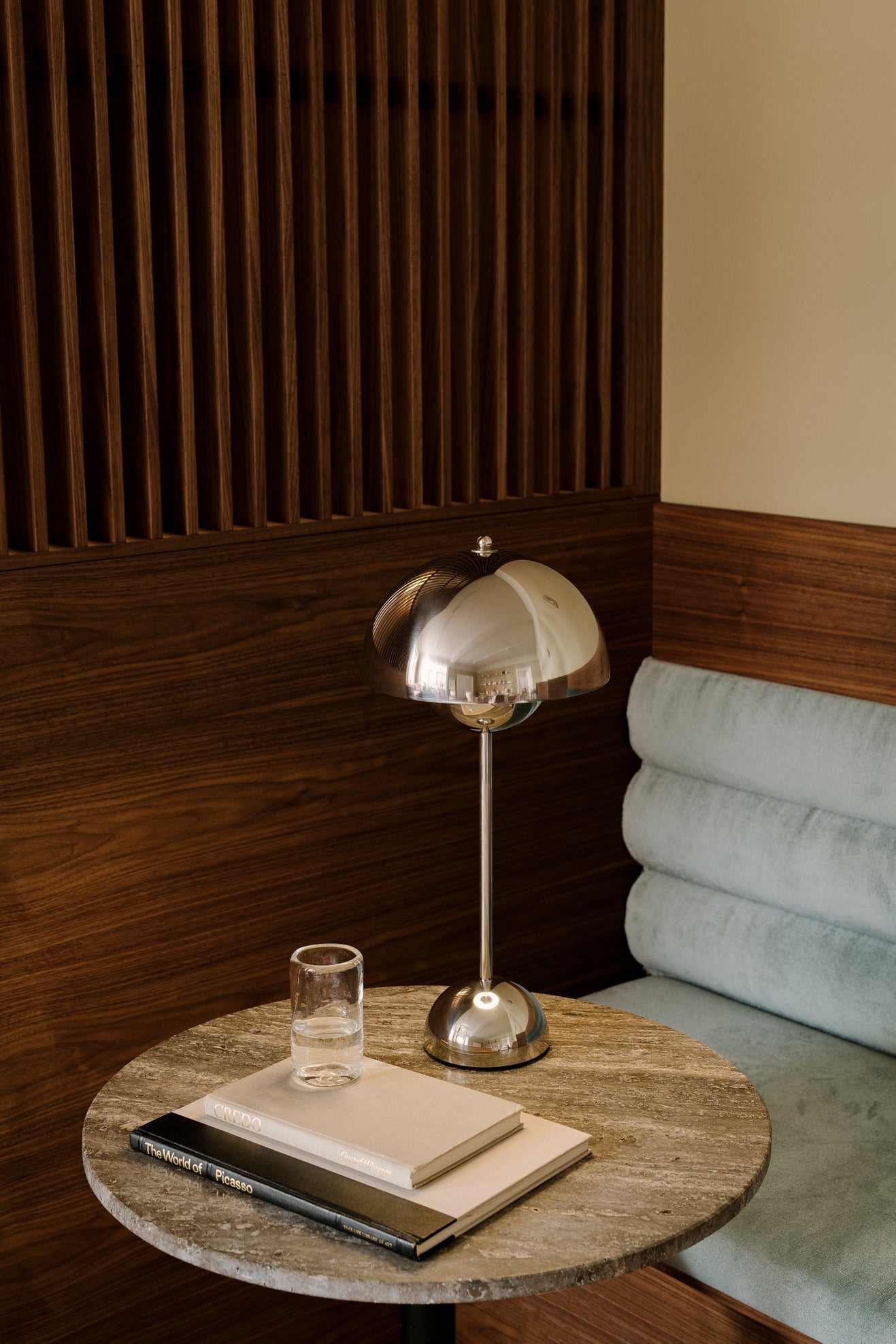 Flowerpot Table Lamp Vp3 by &tradition
