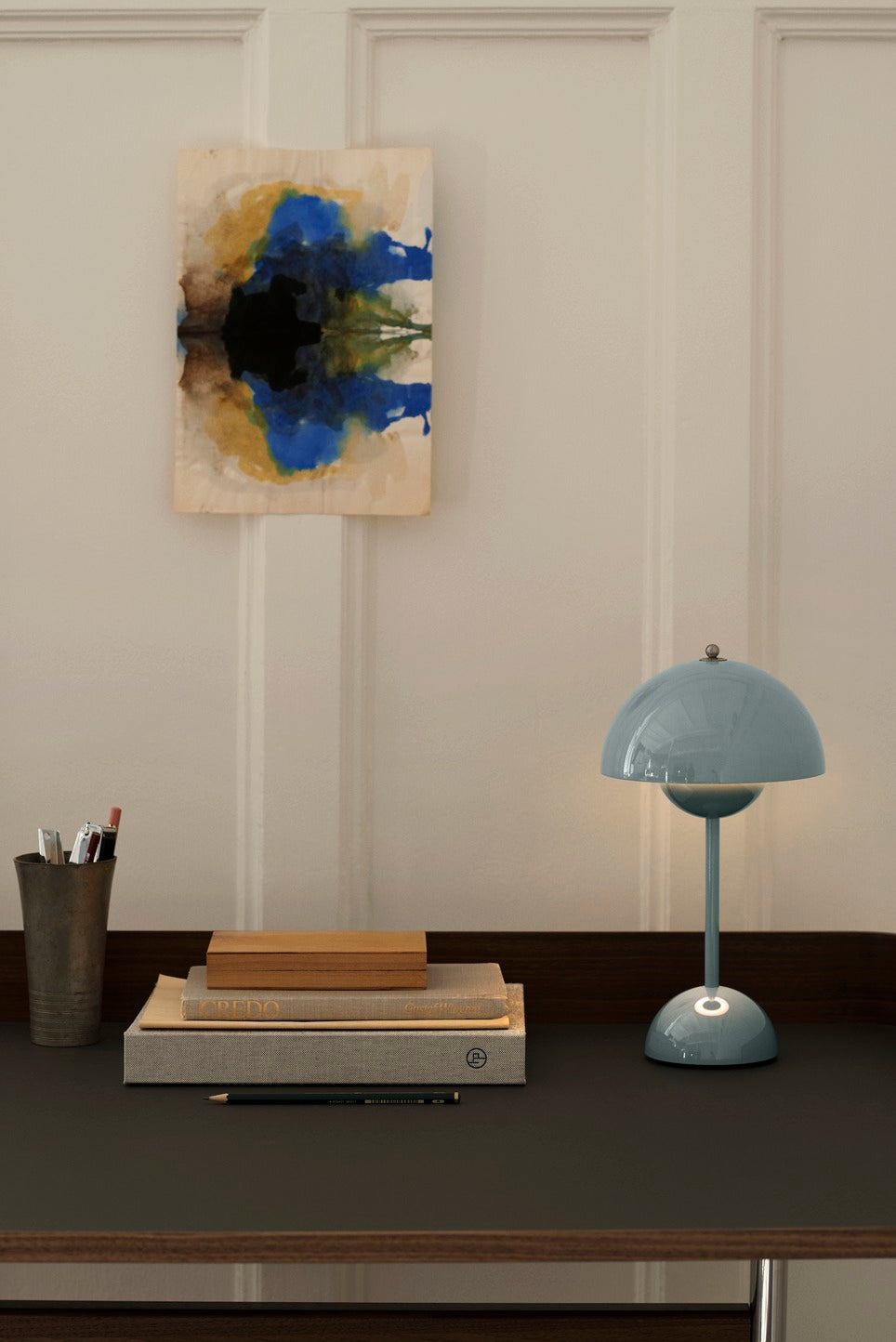 Flowerpot Portable Table Lamp Vp9 by &tradition