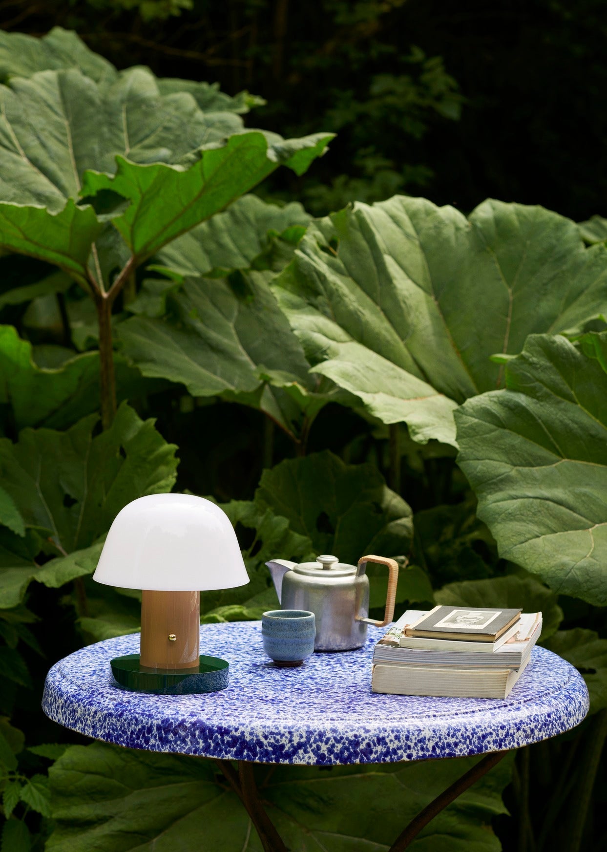 Setago Portable Lamp Jh27 by &tradition