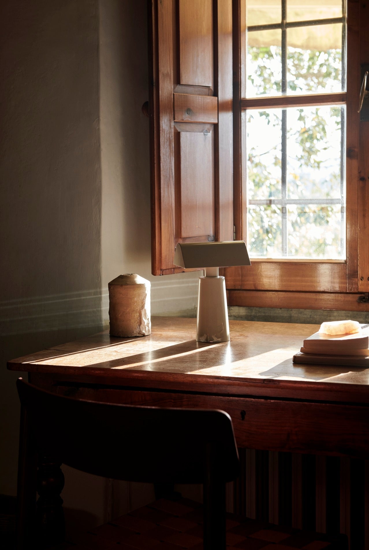 Caret Portable Table Lamp Mf1 by &tradition