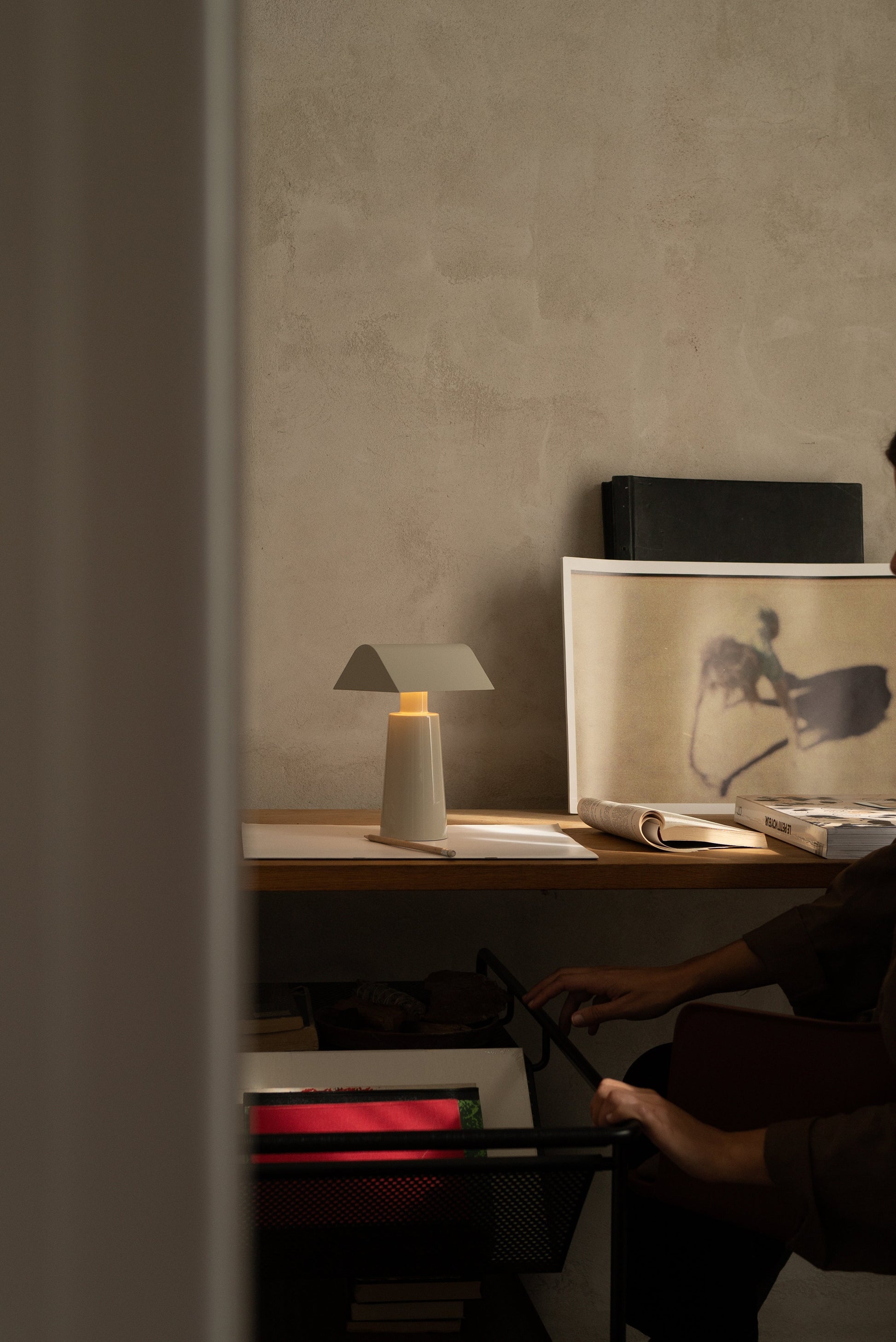 Caret Portable Table Lamp Mf1 by &tradition