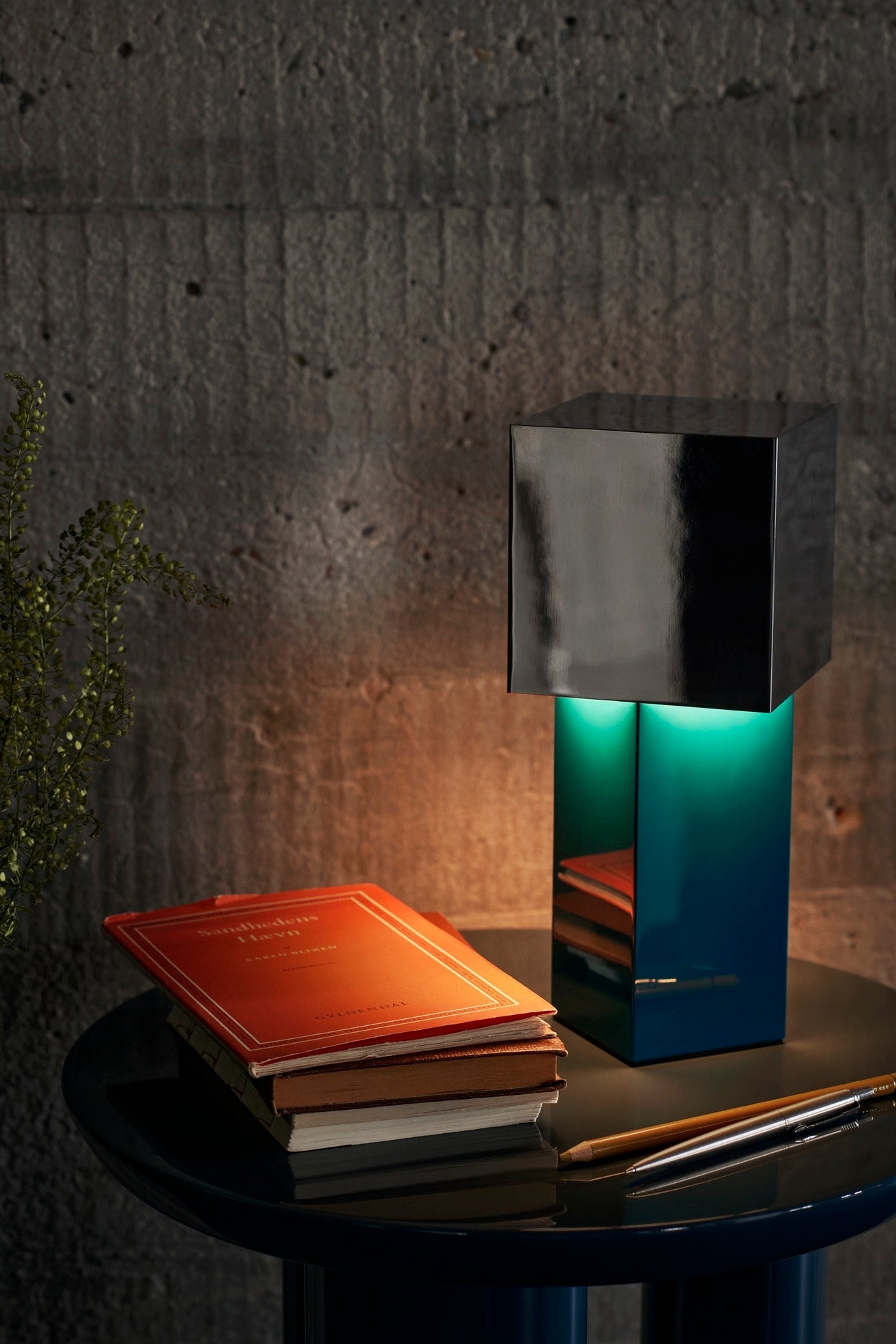 Pivot Portable Lamp Atd7 by &tradition