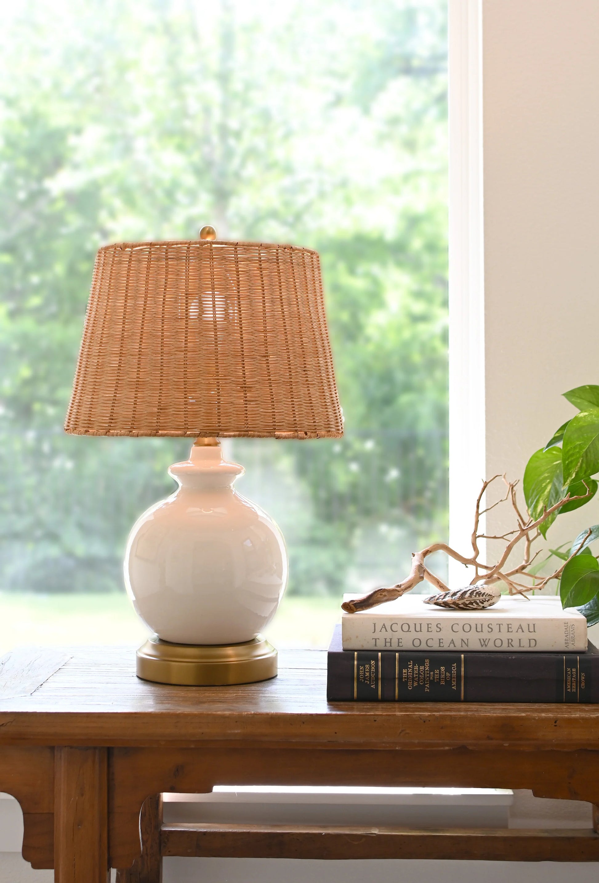Brass base cordless lamp for office desk and bedside use
