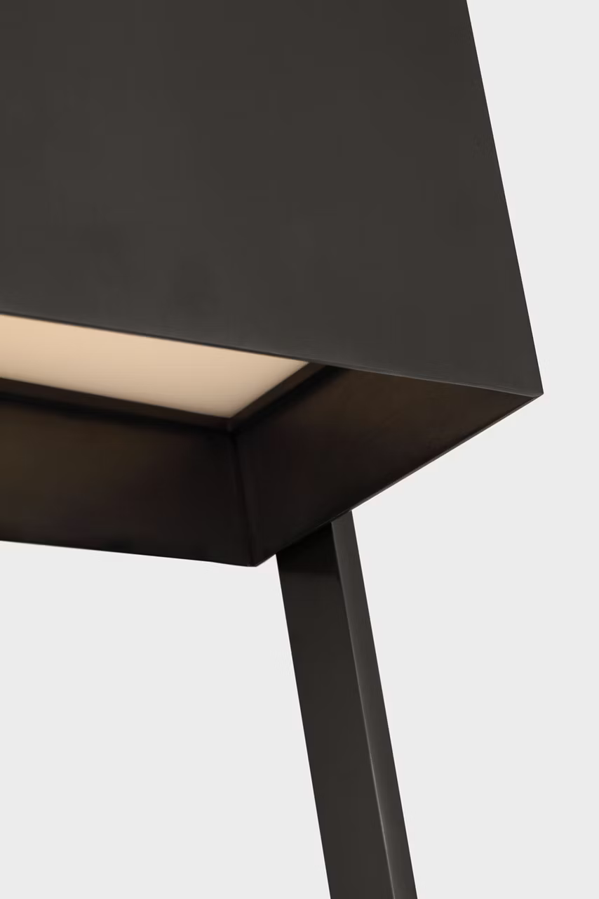 Contemporary bronze LED wall light for hotel and residential use