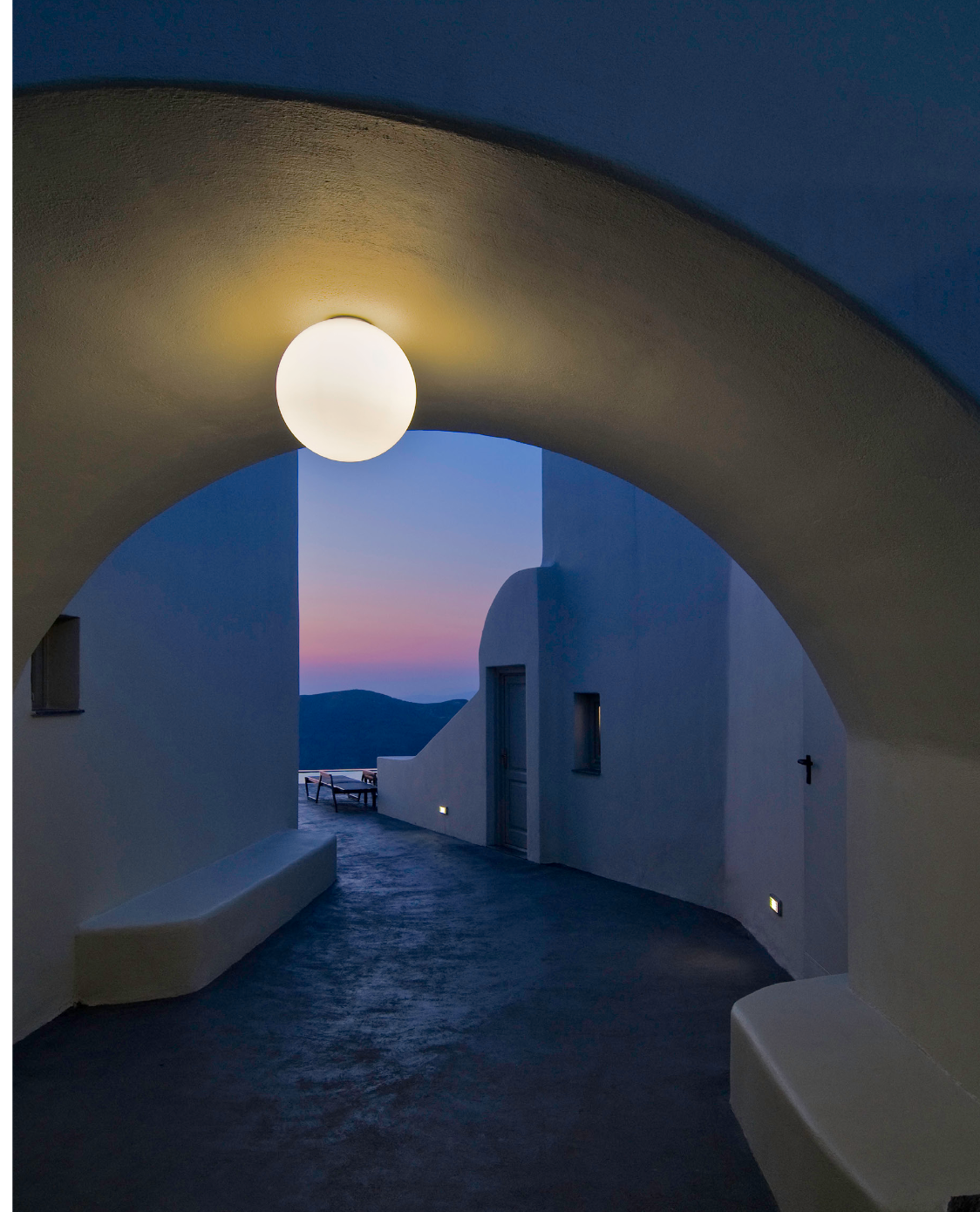 Artemide Dioscuri 25 wall and ceiling globe light